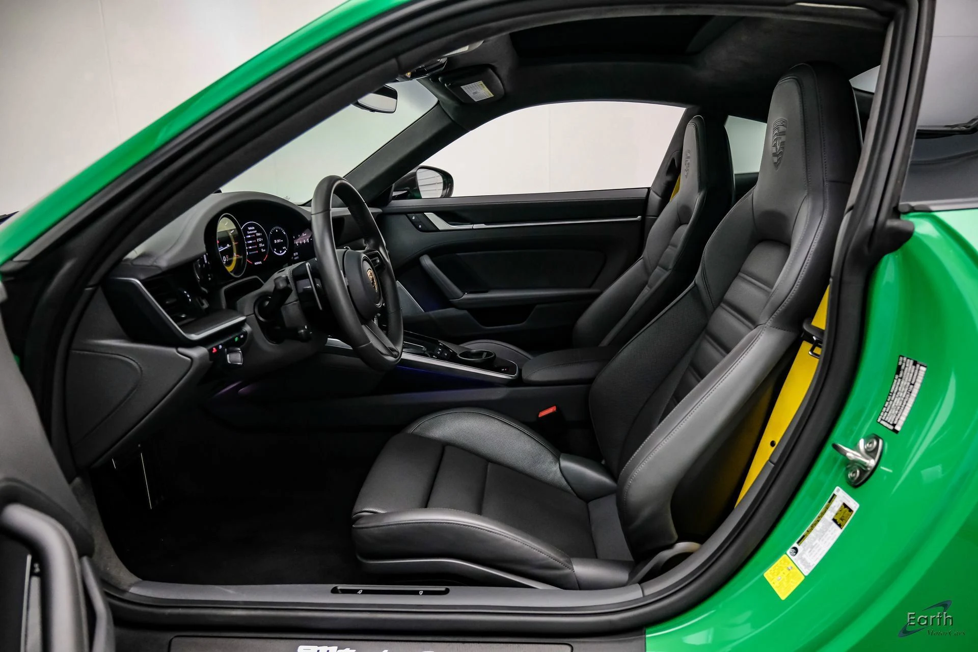 mph042_521428588_1e562f3b2ad7b2109d8d3c74faa7ccbbx_f531d77b44