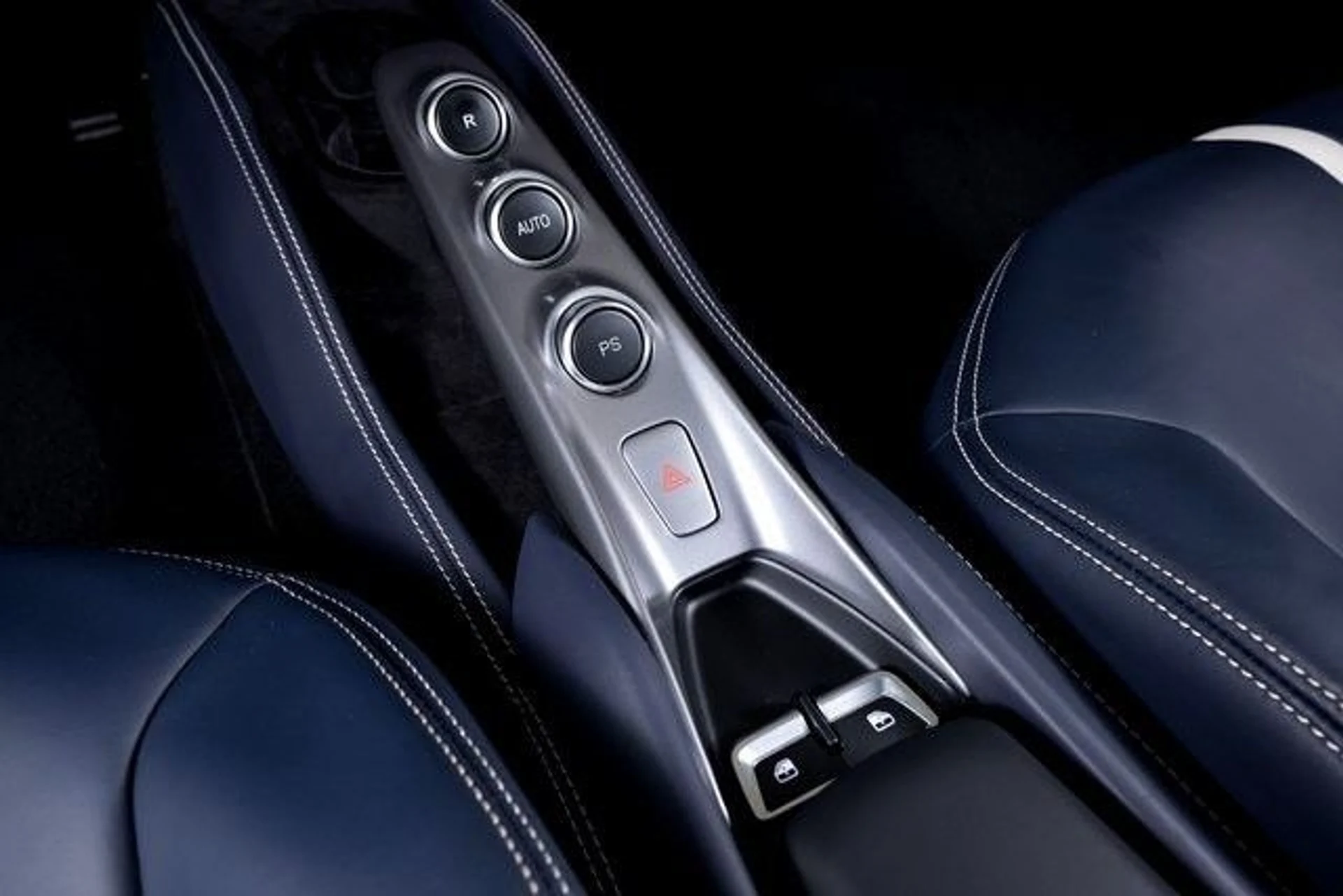 mph042_531107172_a25a792a634aeb7ecf60ddd86be8eba0x_978809c798