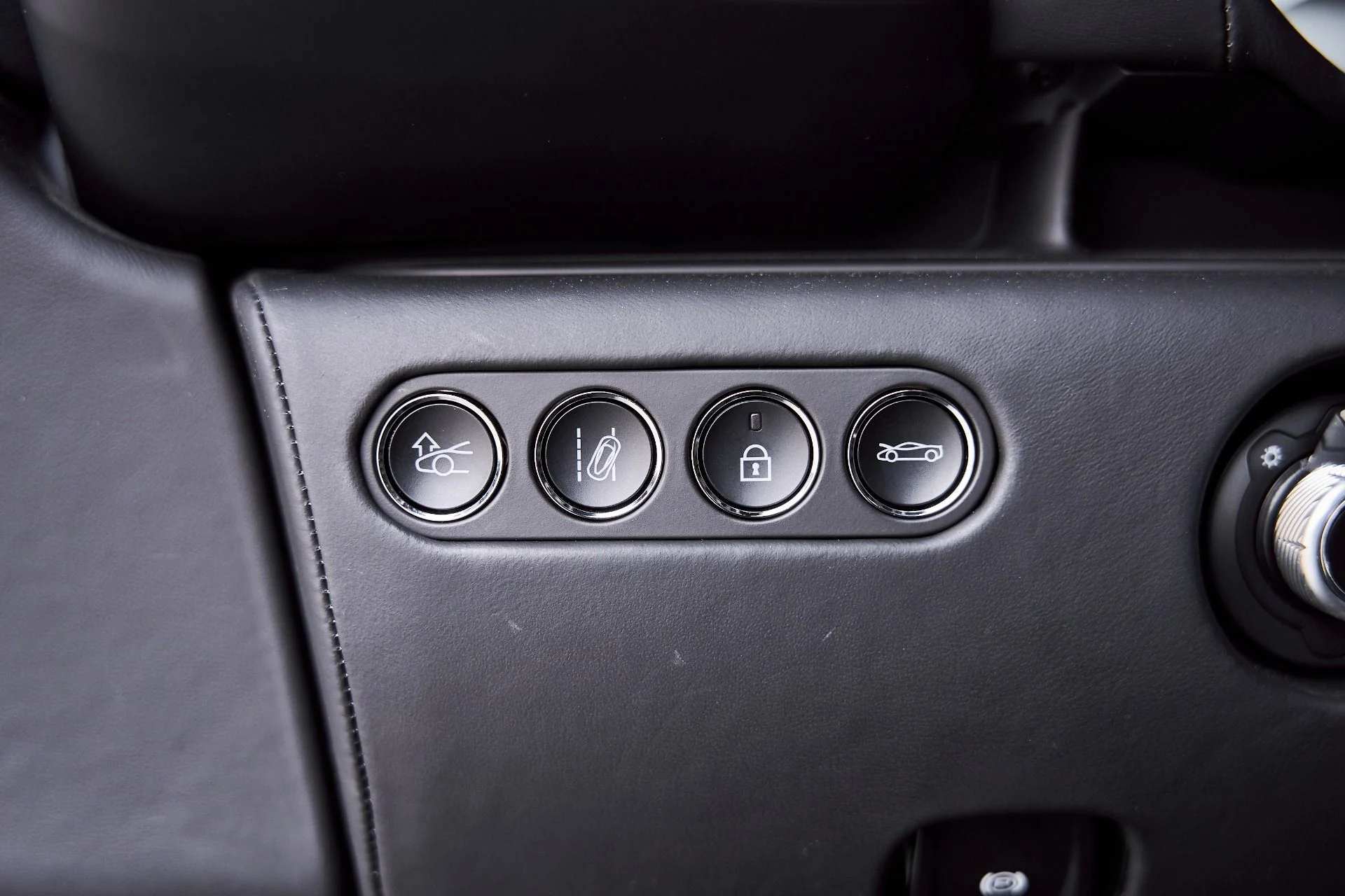 mph042_540340136_Used_2023_Mc_Laren_Artura_1770833725_ba71557fe9