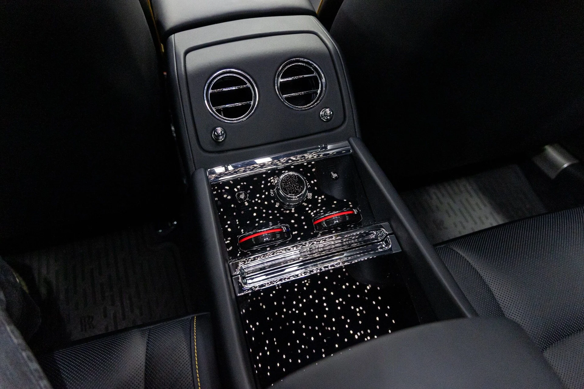 mph042_544404279_3468c40073db5e7957671621c31b461ax_3c037e33bc