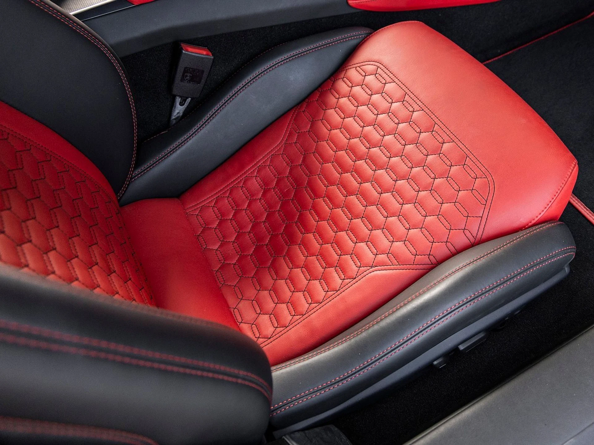 mph042_552085220_43_e597543166