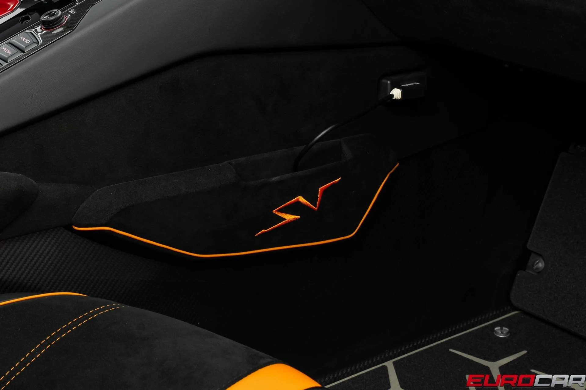 mph042_552707097_image_43_c206b1b35a