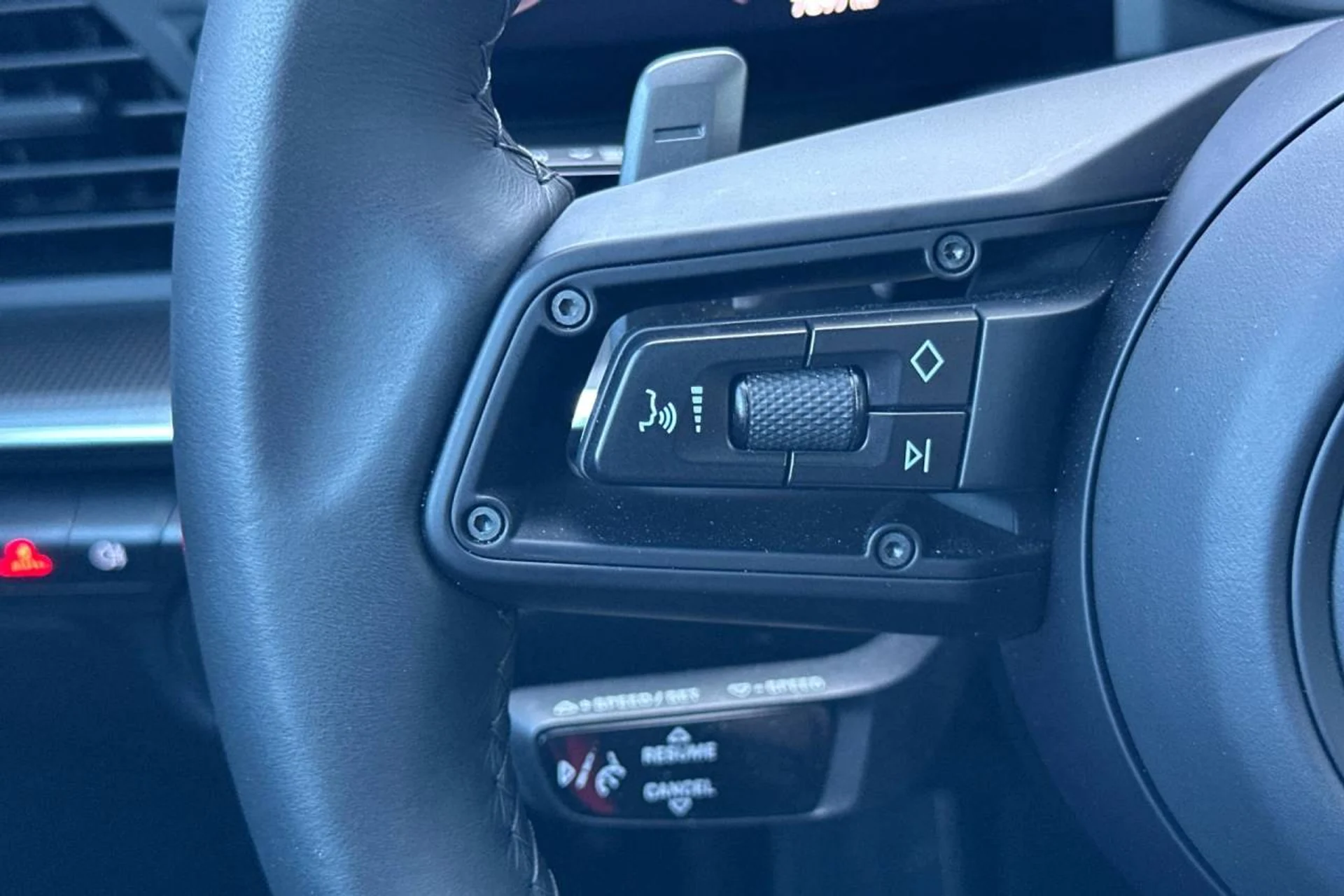 mph042_559316181_1280_48e016b82b