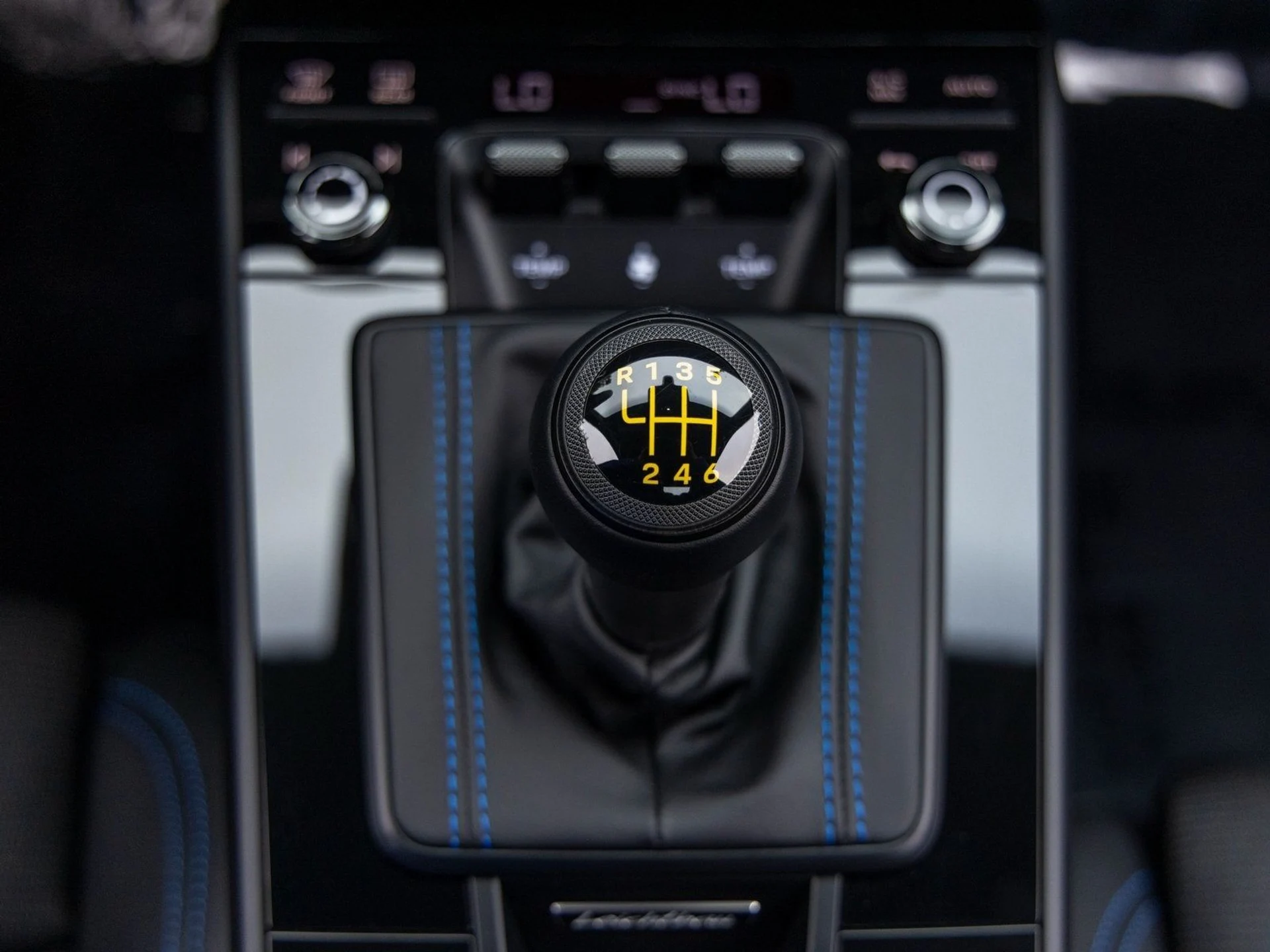 mph042_563364919_43_55525f5236