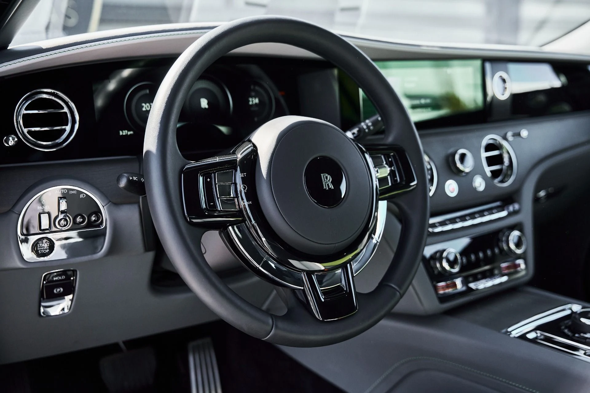 mph042_574109502_Used_2024_Rolls_Royce_Spectre_Mansory_1776840087_3e013a046f