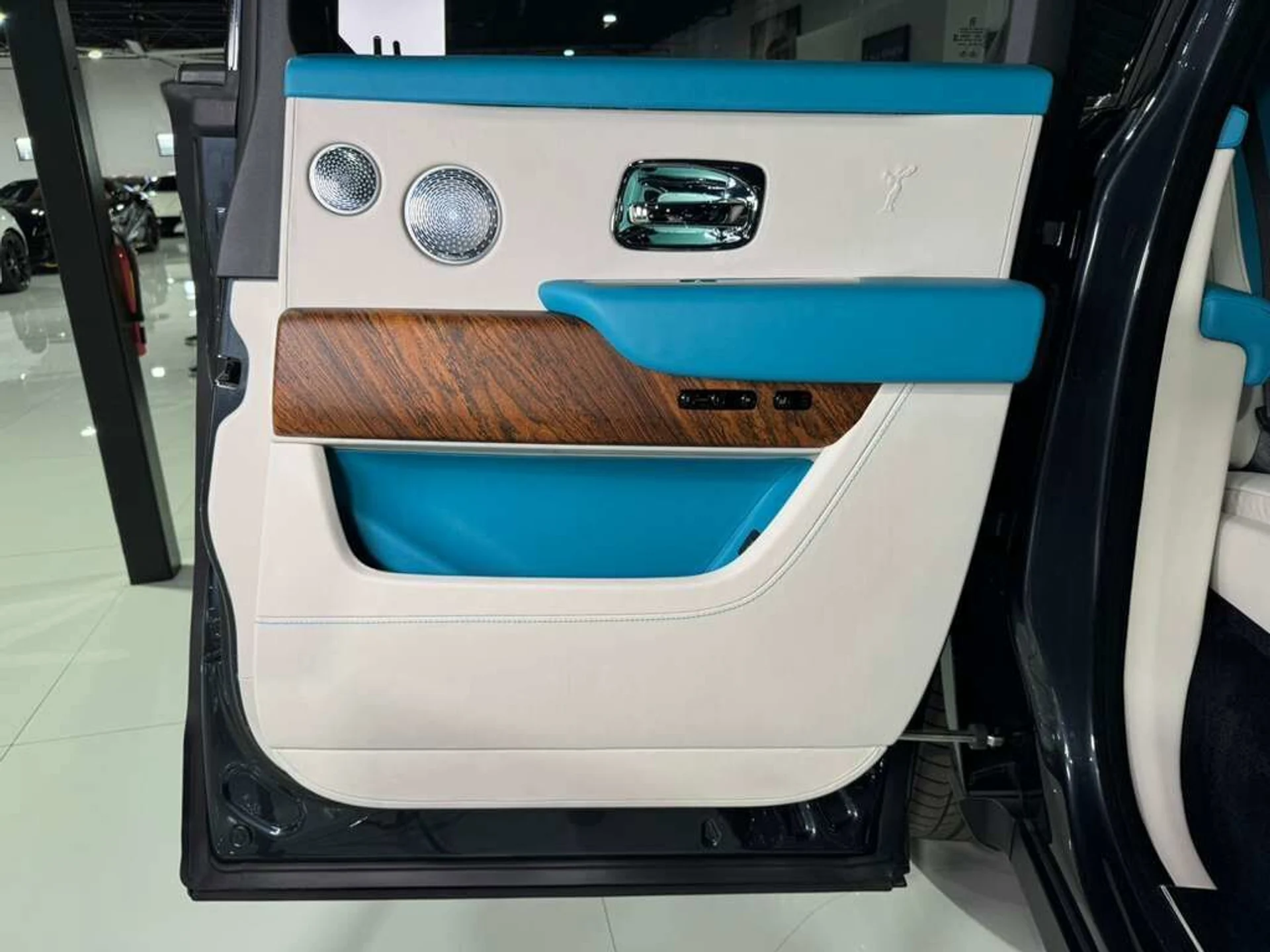 mph042_580442085_ea75614782bdf9d6b3b5132c79aab044_0ae33d269a