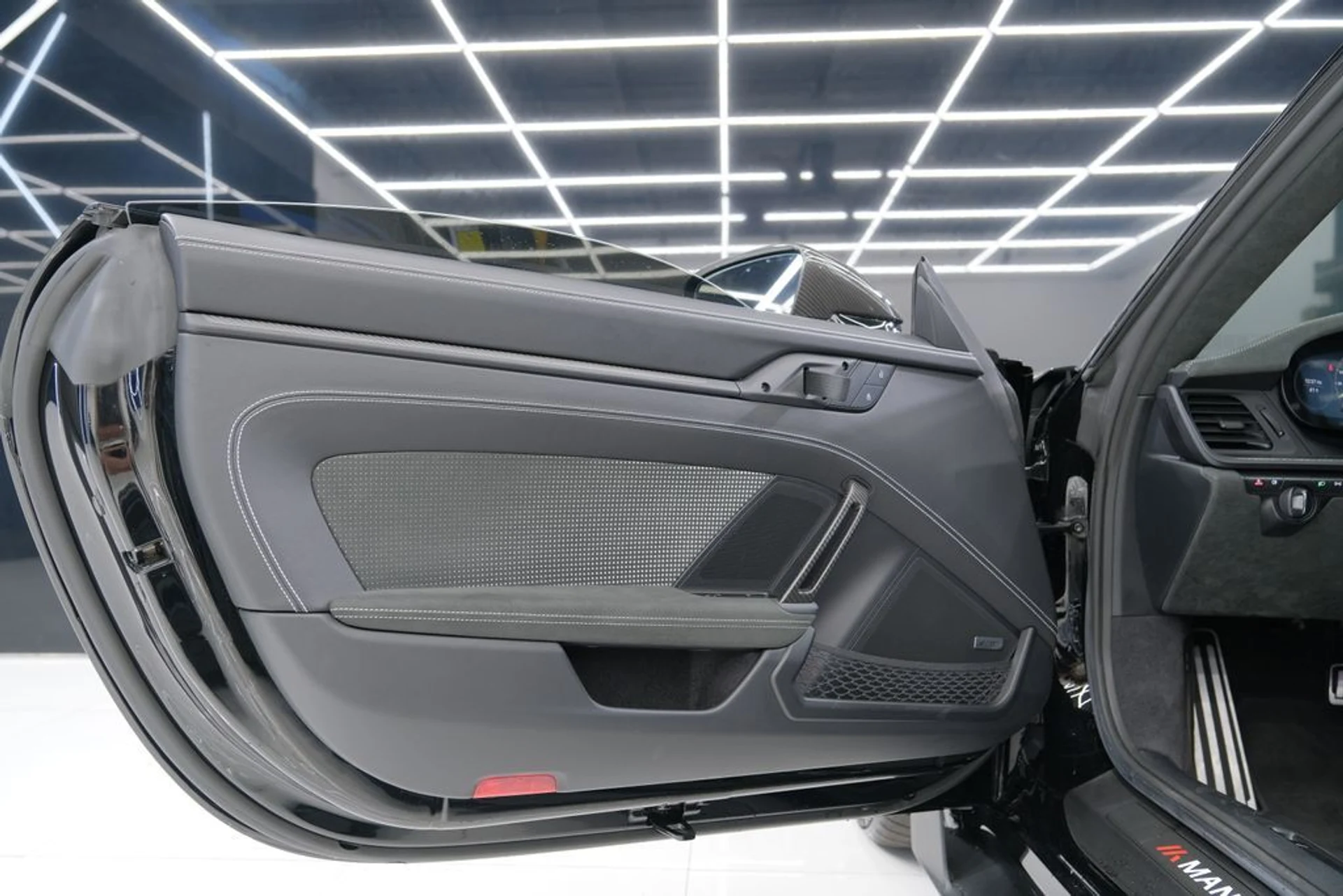 mph042_589394947_b4b08297495e6a7ca3c26741ee005be5_b8d1d6e86f