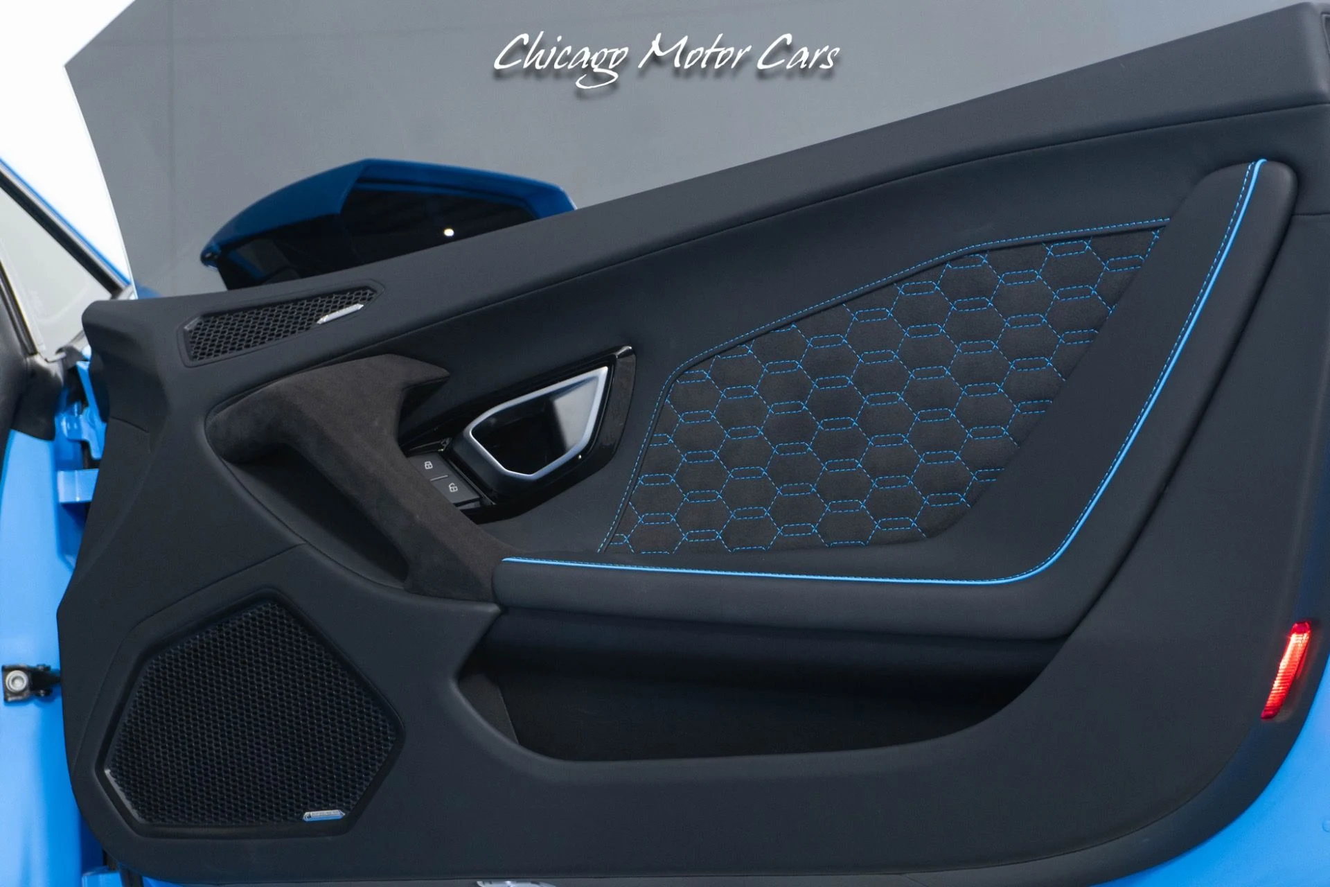 mph042_590902429_13323_p43_l_9be5502724