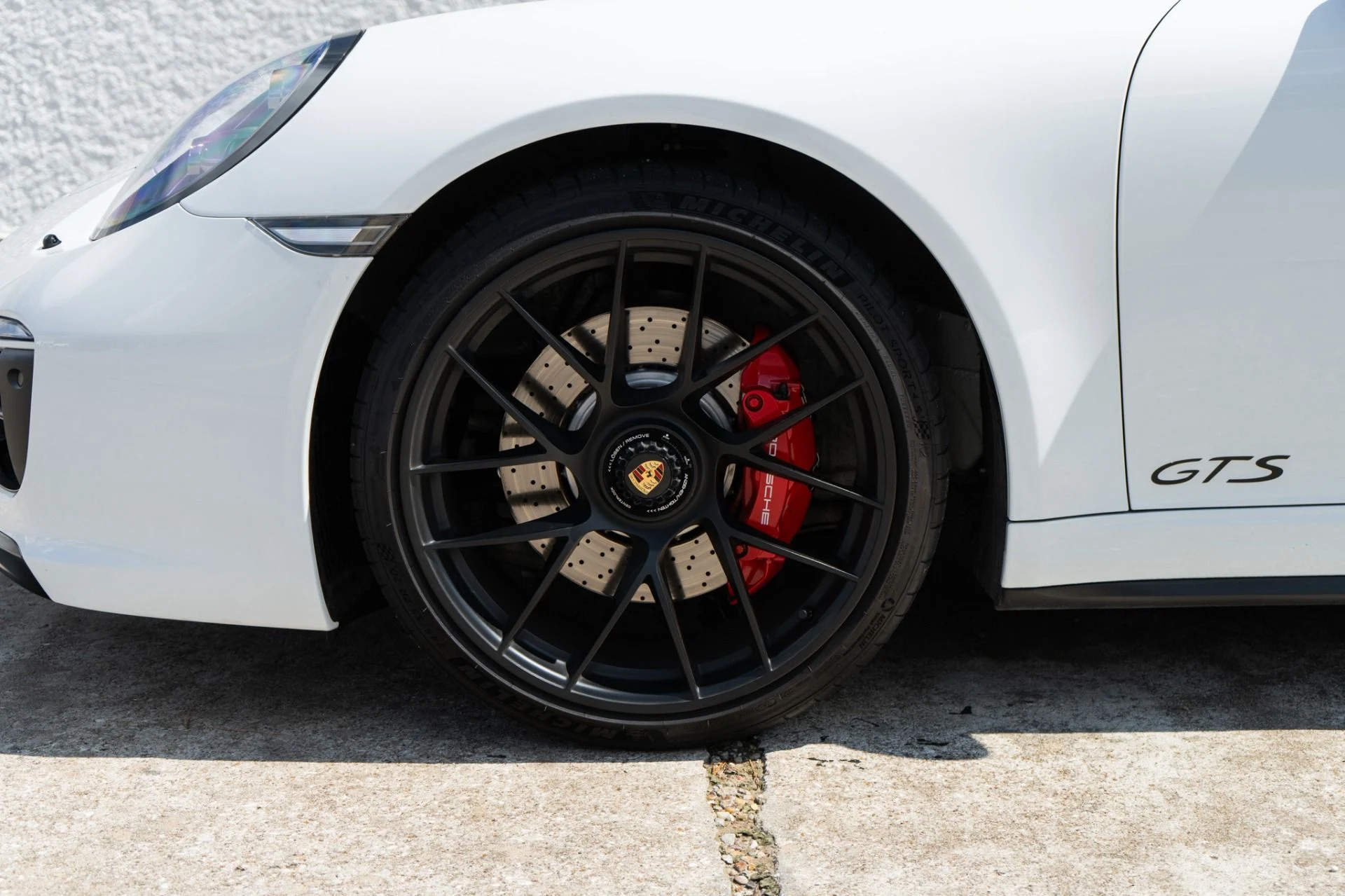 mph042_615423615_Used_2018_Porsche_911_Targa_4_GTS_1791238615_d4e9c3eaa2