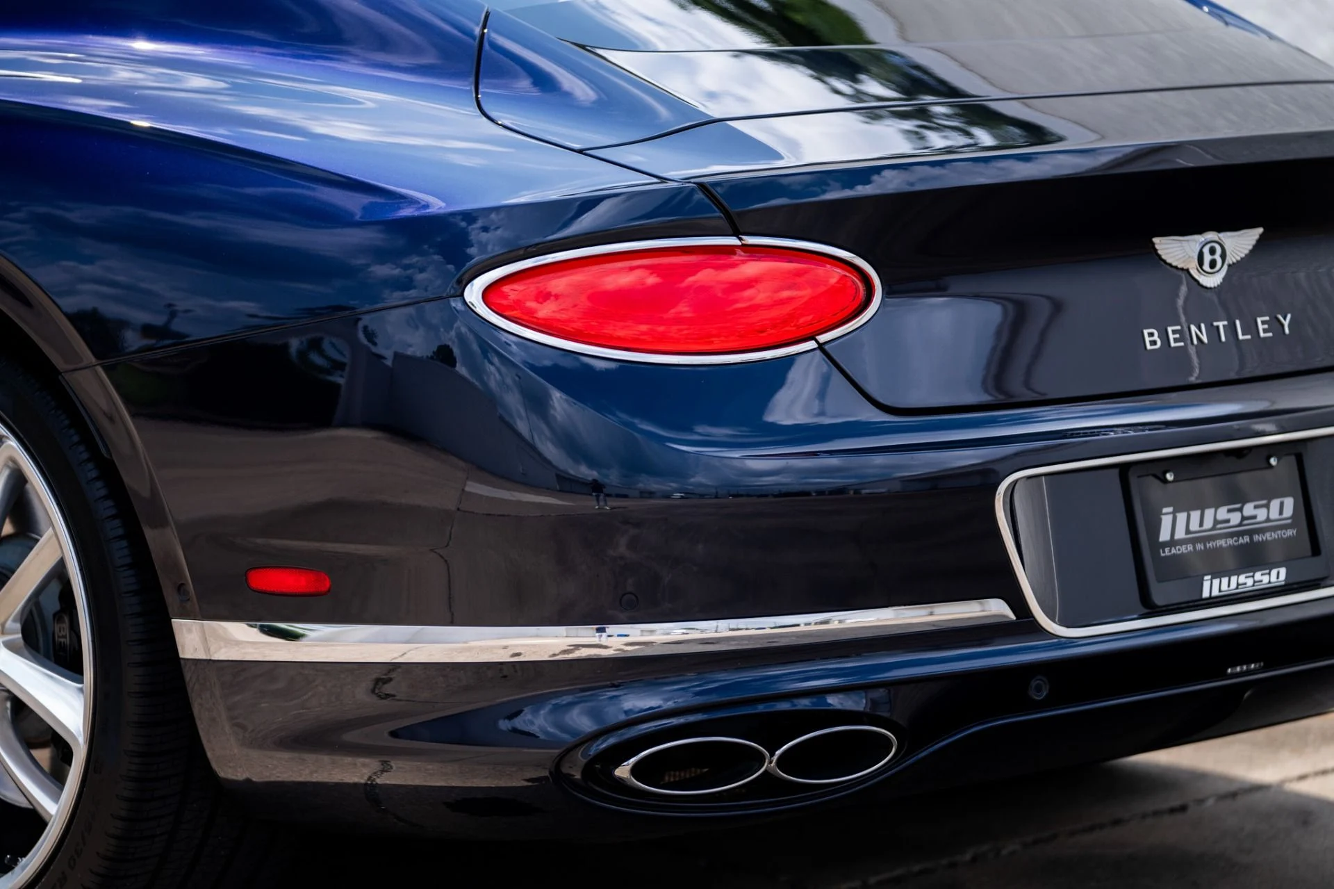 mph042_617625475_Used_2022_Bentley_Continental_GT_V8_1761245175_7aec0d81d3