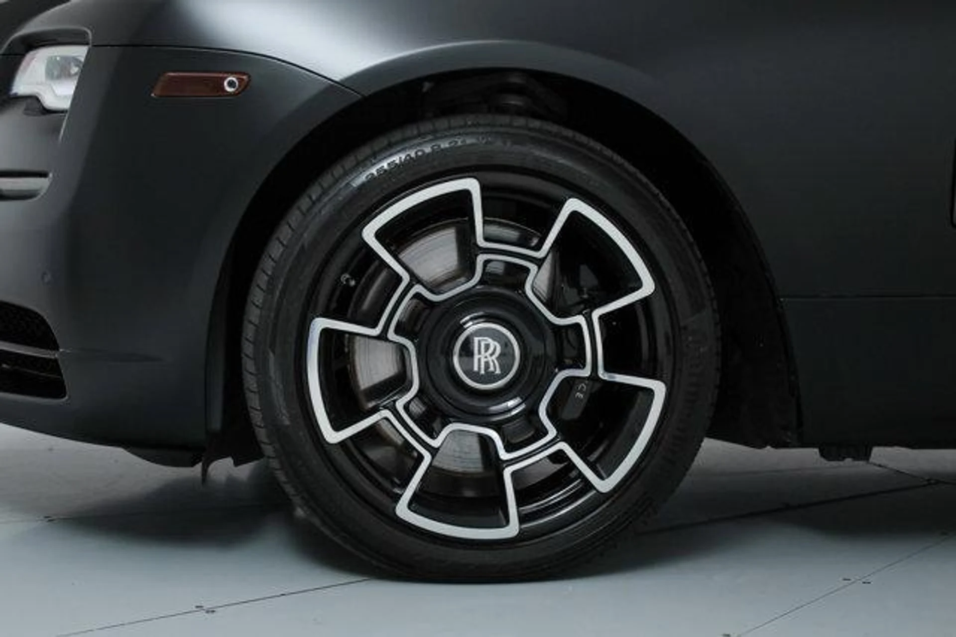 mph042_627051112_5o5yw_Jn_l2qrmk_L_Eid5l4kq_PW_9_I_34b810ab4c