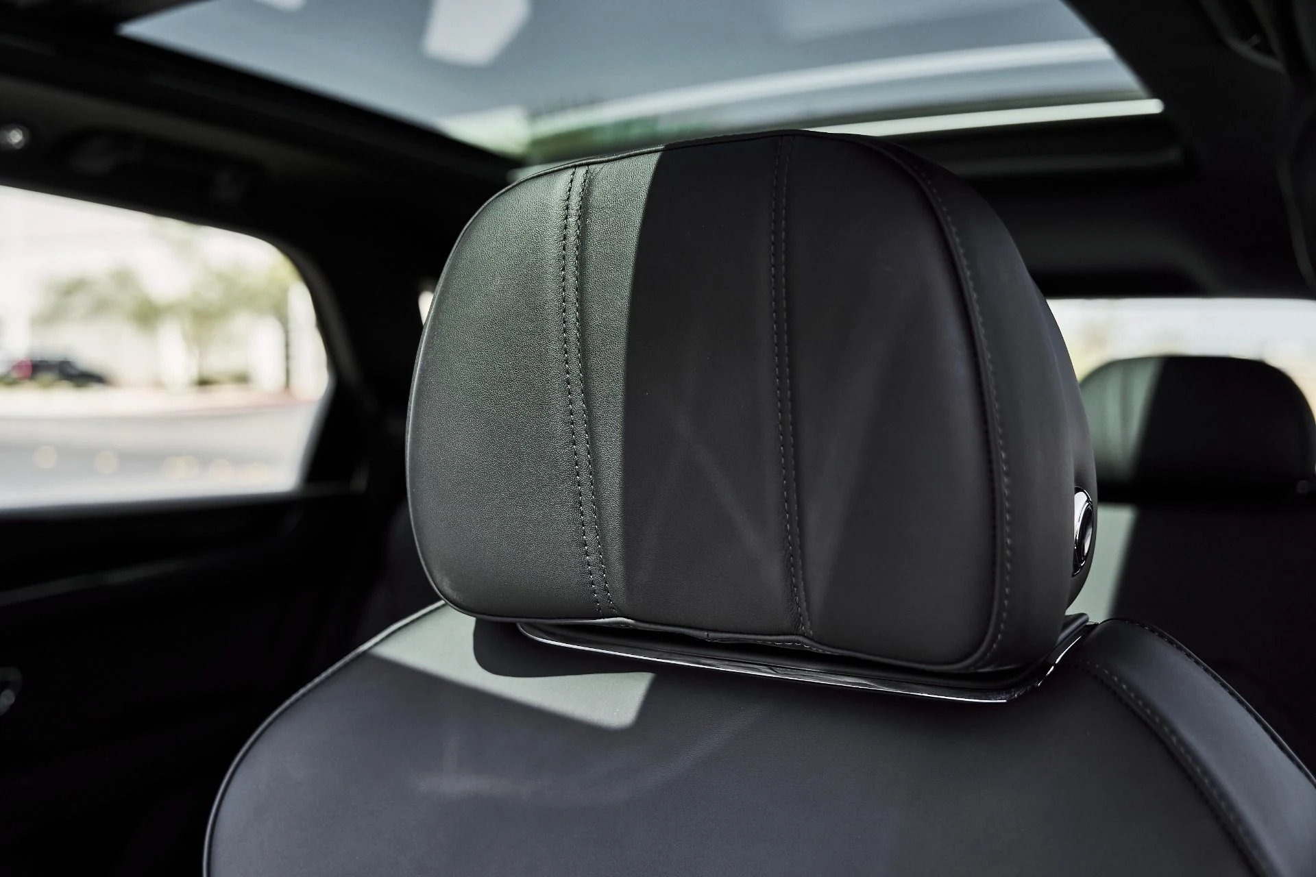 mph042_63683824_Used_2022_Bentley_Bentayga_S_1781229466_035a716587