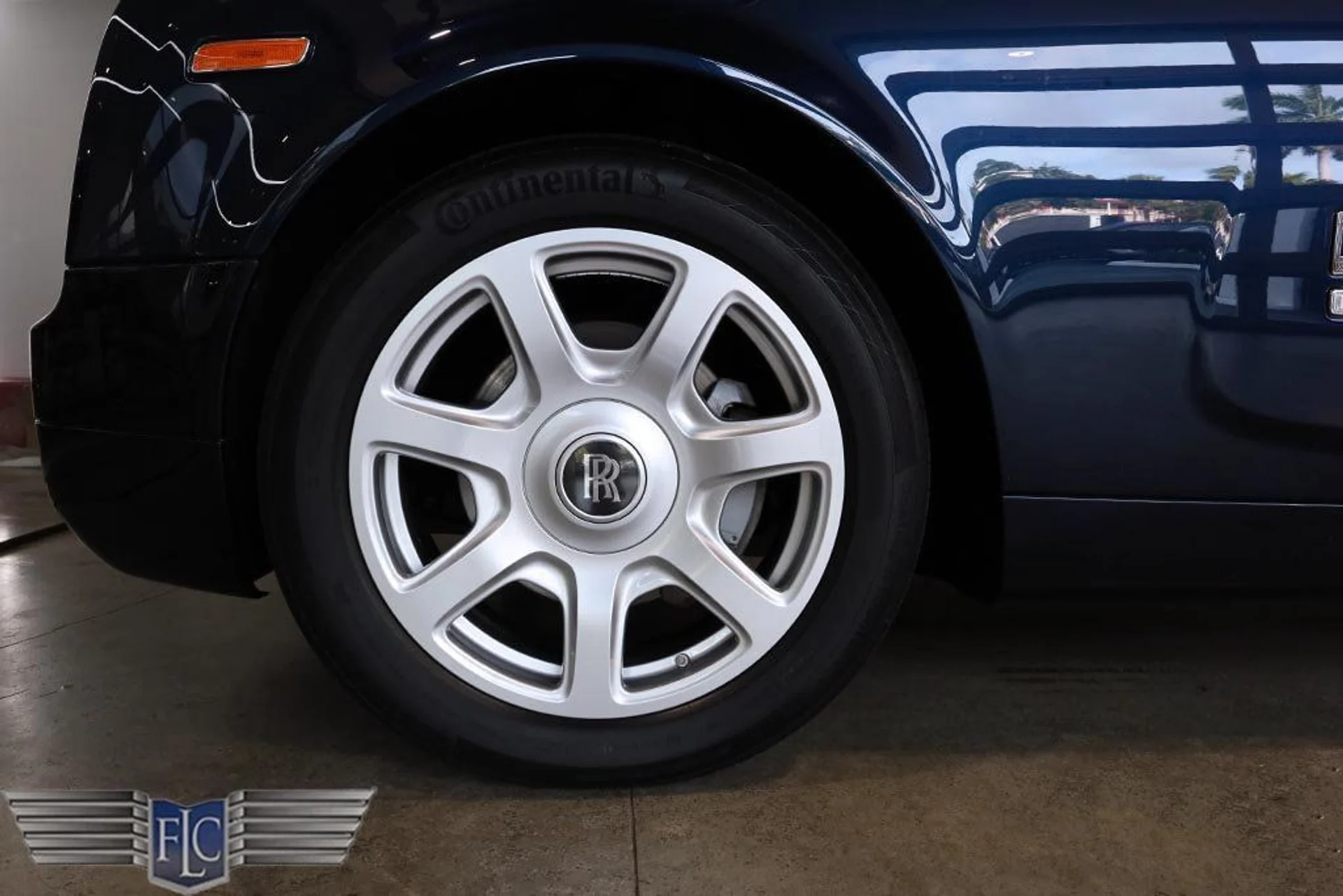 mph042_641365186_used_2010_rolls_royce_phantom_coupe_2drcoupe_9689_23032894_43_1024_f9adfbc2fa