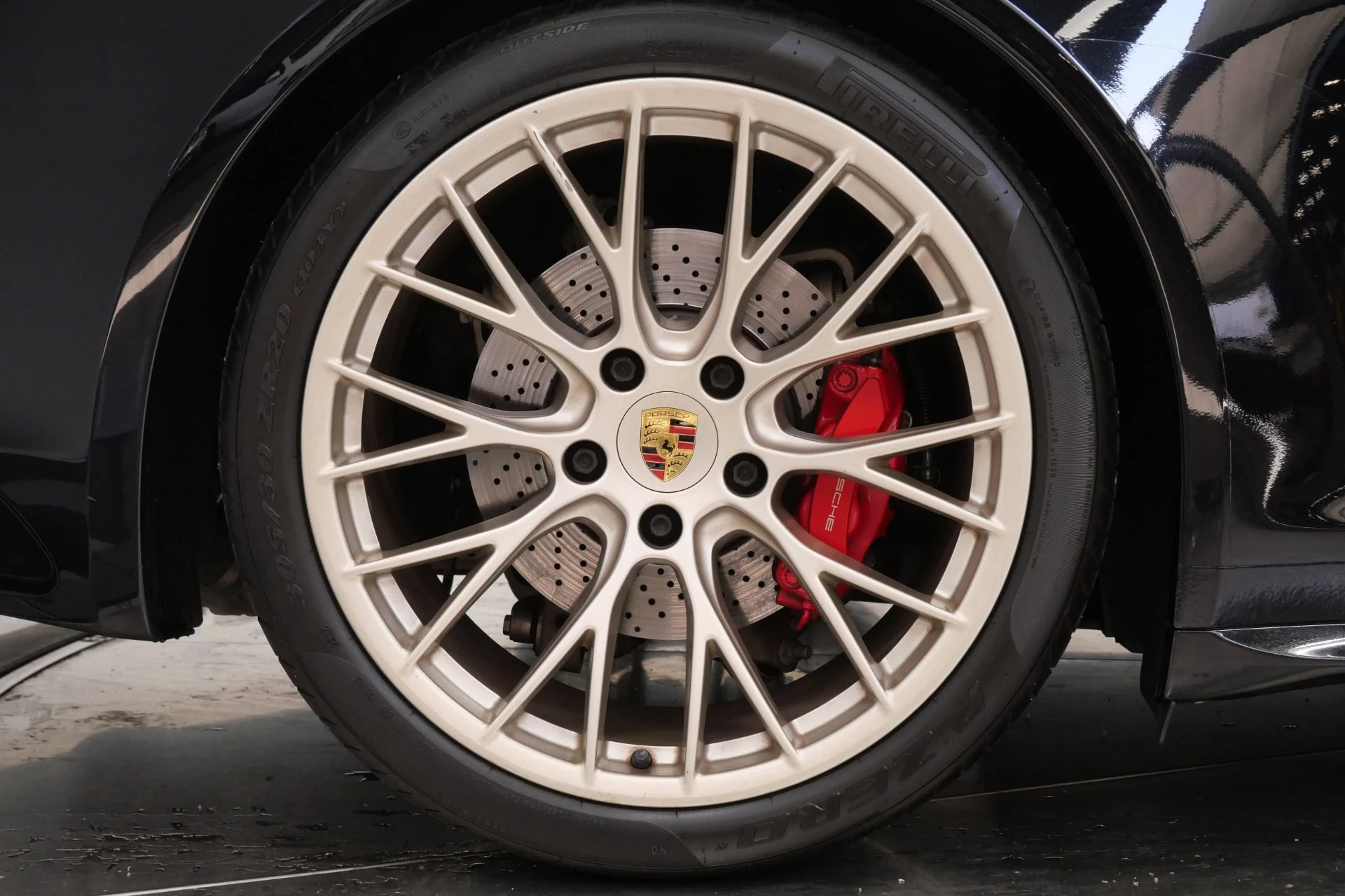 mph042_655245055_Used_2019_Porsche_911_Targa_4_GTS_Exclusive_Manufaktur_Edition_Sport_Design_Package_1780416584_5e8cc61c98