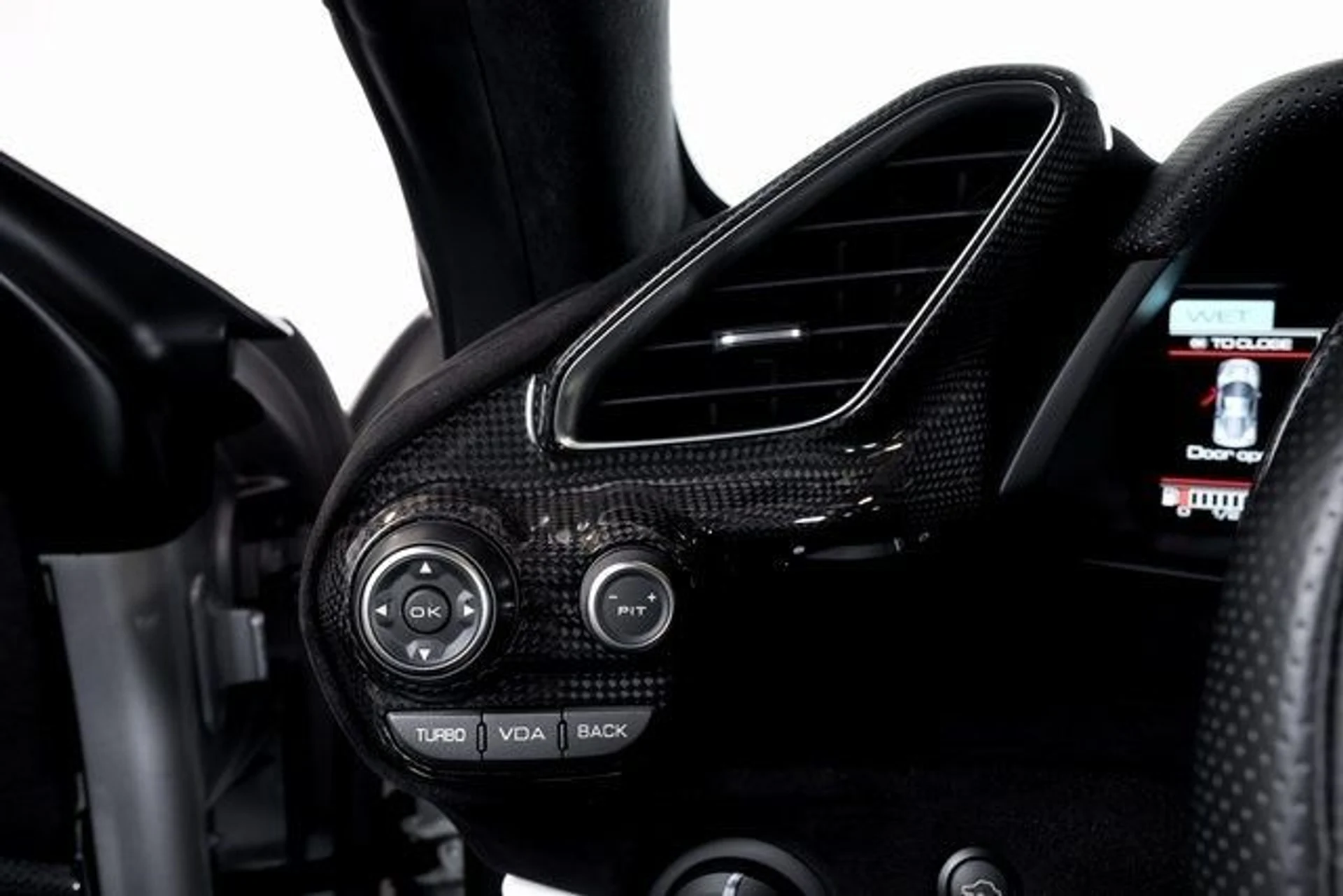 mph042_666043020_0550b8210598e172eda4b9714aa9acbdx_052d549371