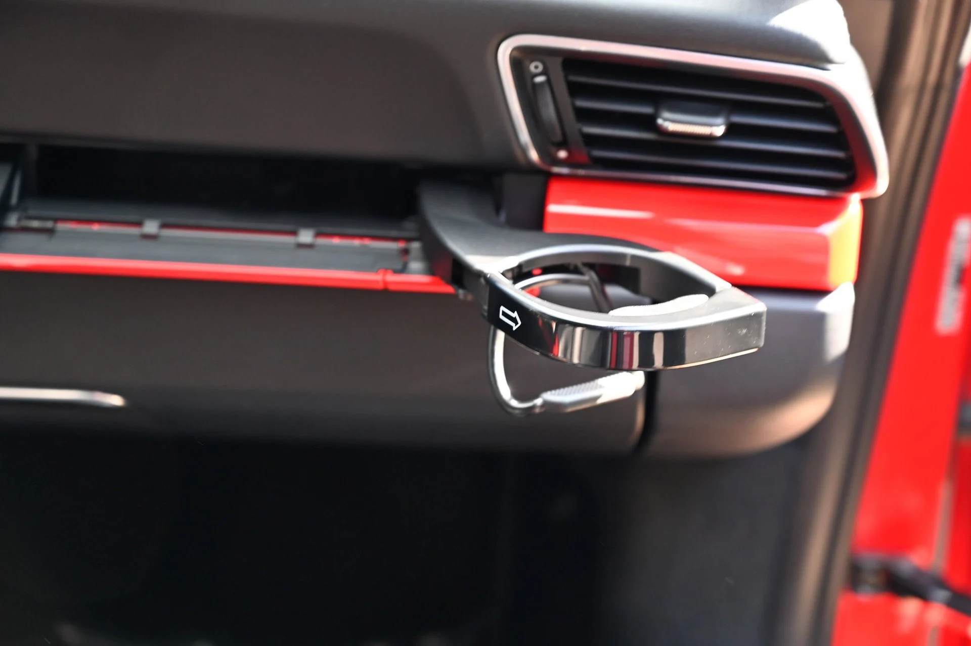 mph042_673120492_4c357b41d2eb4e018b9f7f306f79534e_df31721837