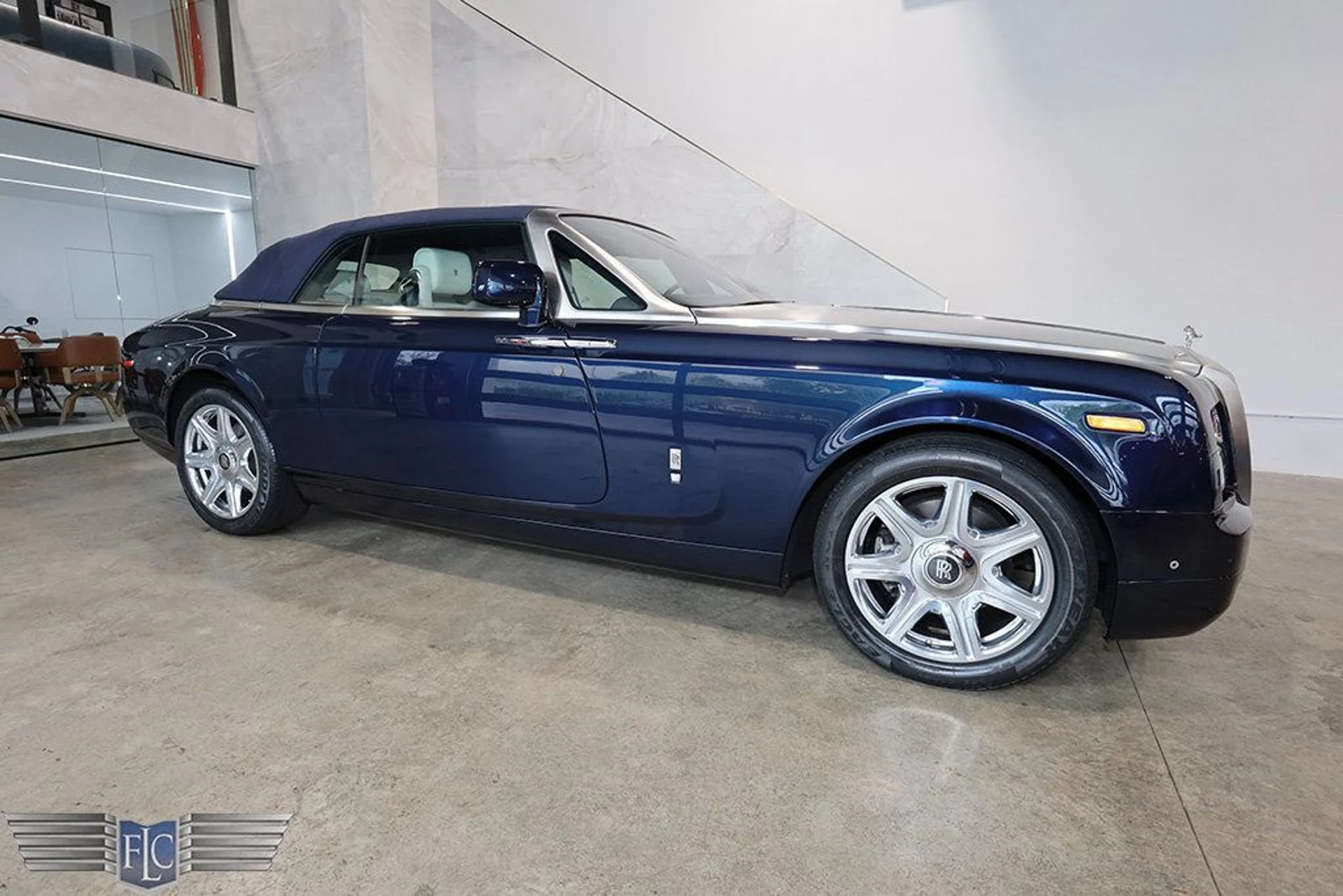 mph042_697485079_used_2013_rolls_royce_phantom_coupe_2drdrophead_9689_22930572_43_1024_72dec0f755