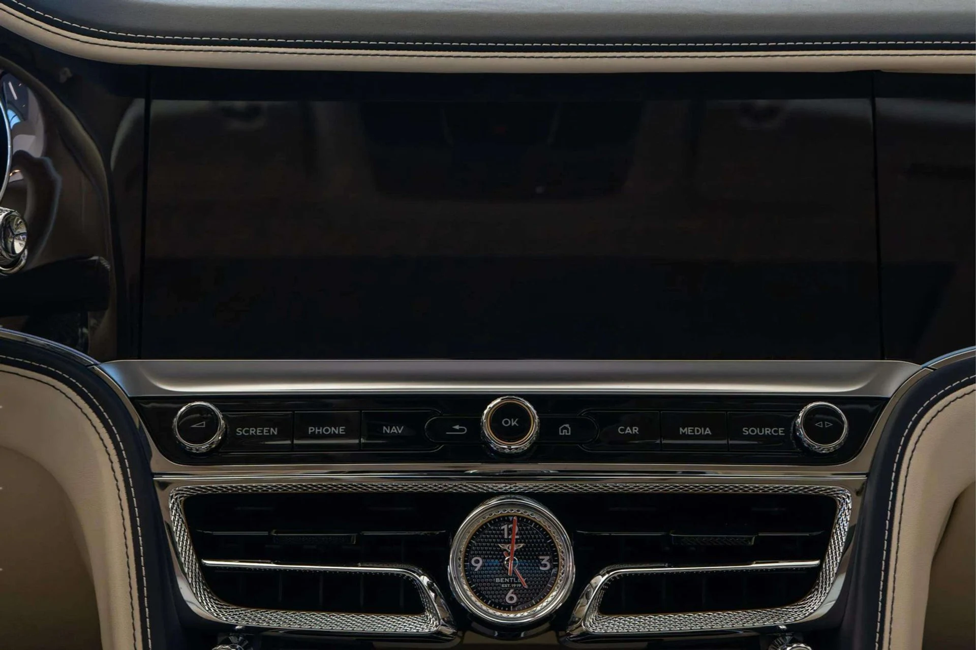 mph042_706309083_b939a090_c362_495d_a7c8_683e00dd1226_17bd7be3aa