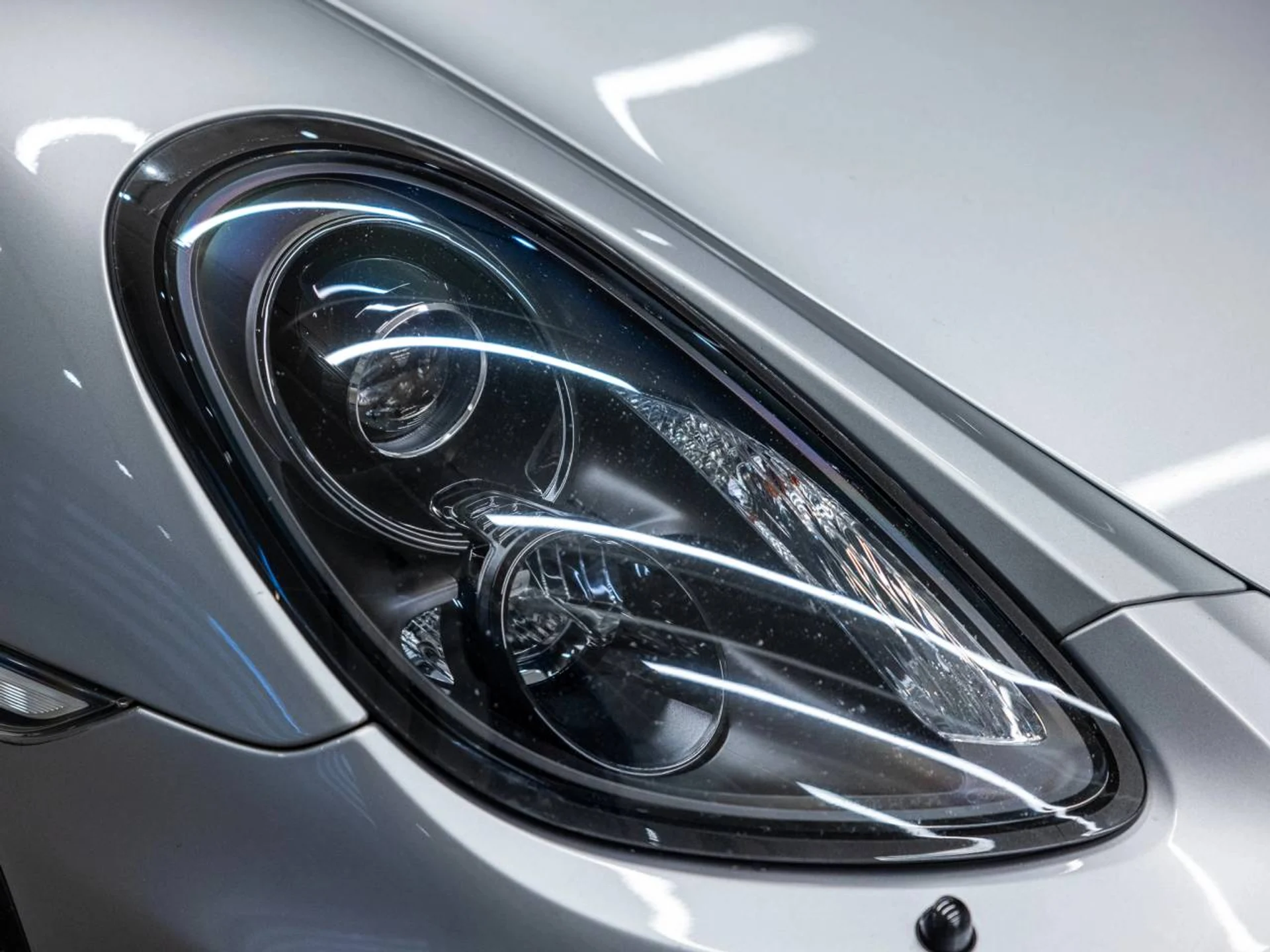 mph042_708288130_43_7de689d179