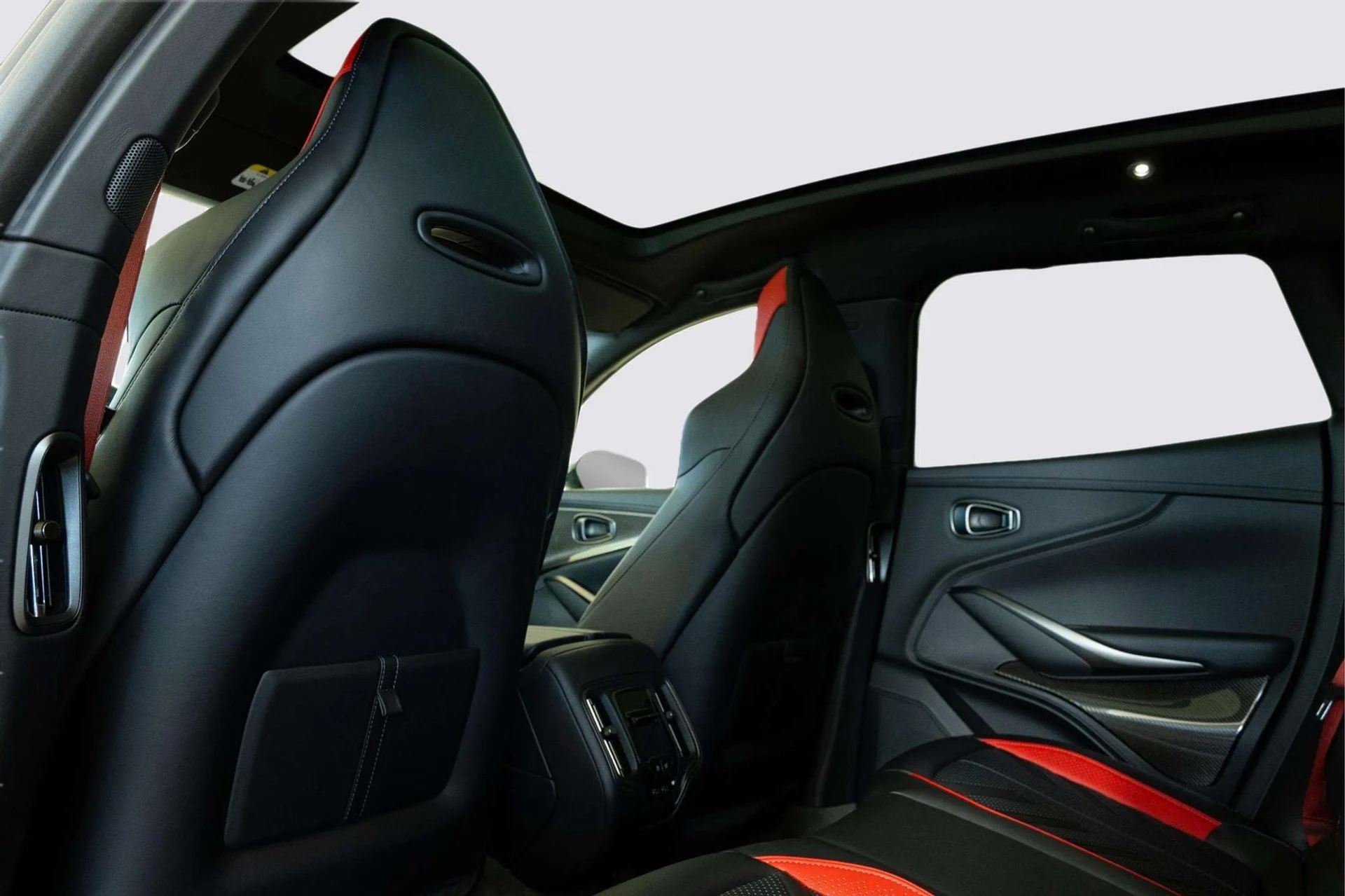 mph042_71225164_0a177aea_2ee3_4d24_8de6_176bbd12b96b_47e6f31d54