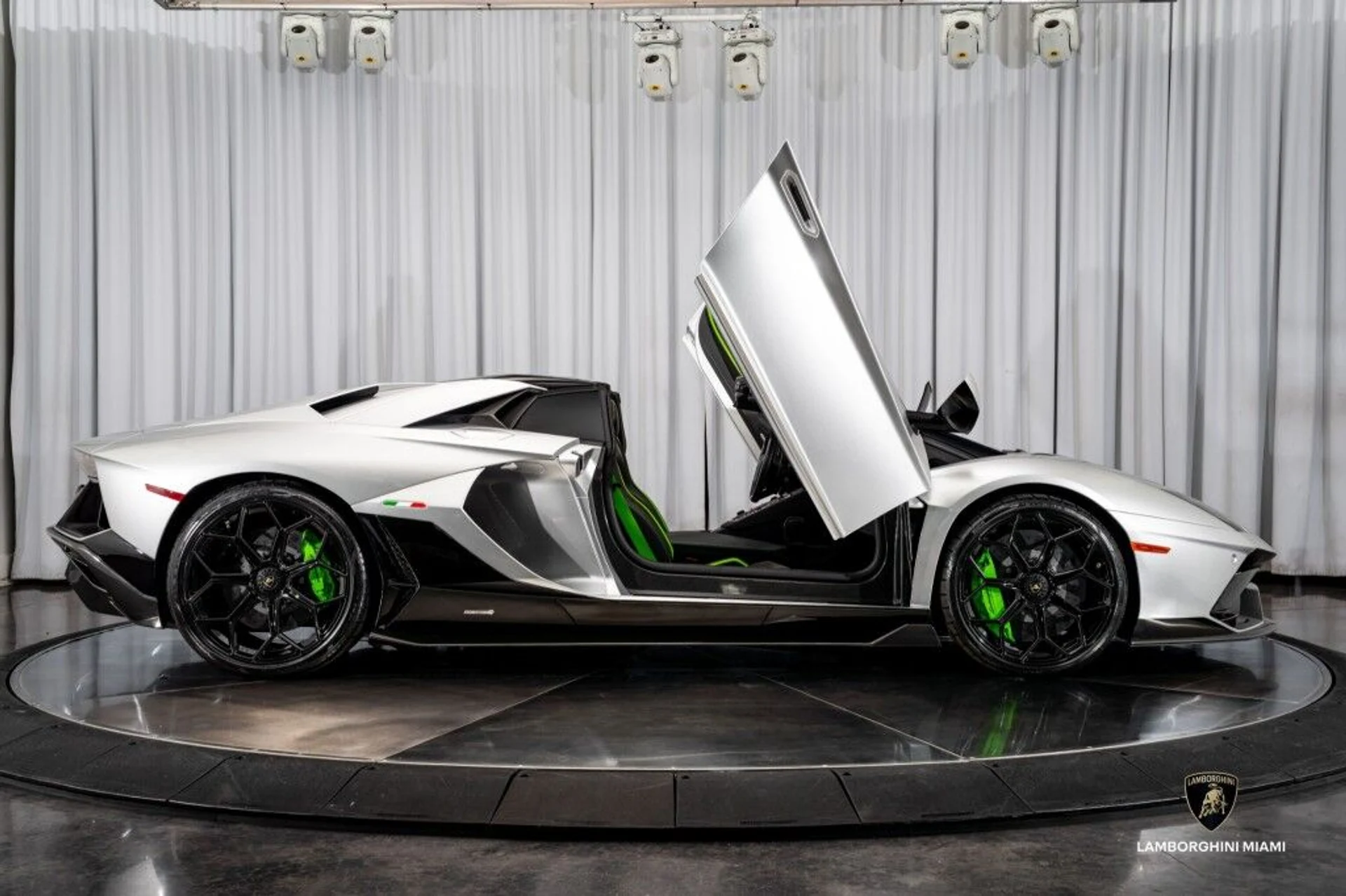 mph042_722267614_530798fd74ba8e684c194d195881abc9_30b5a81e99