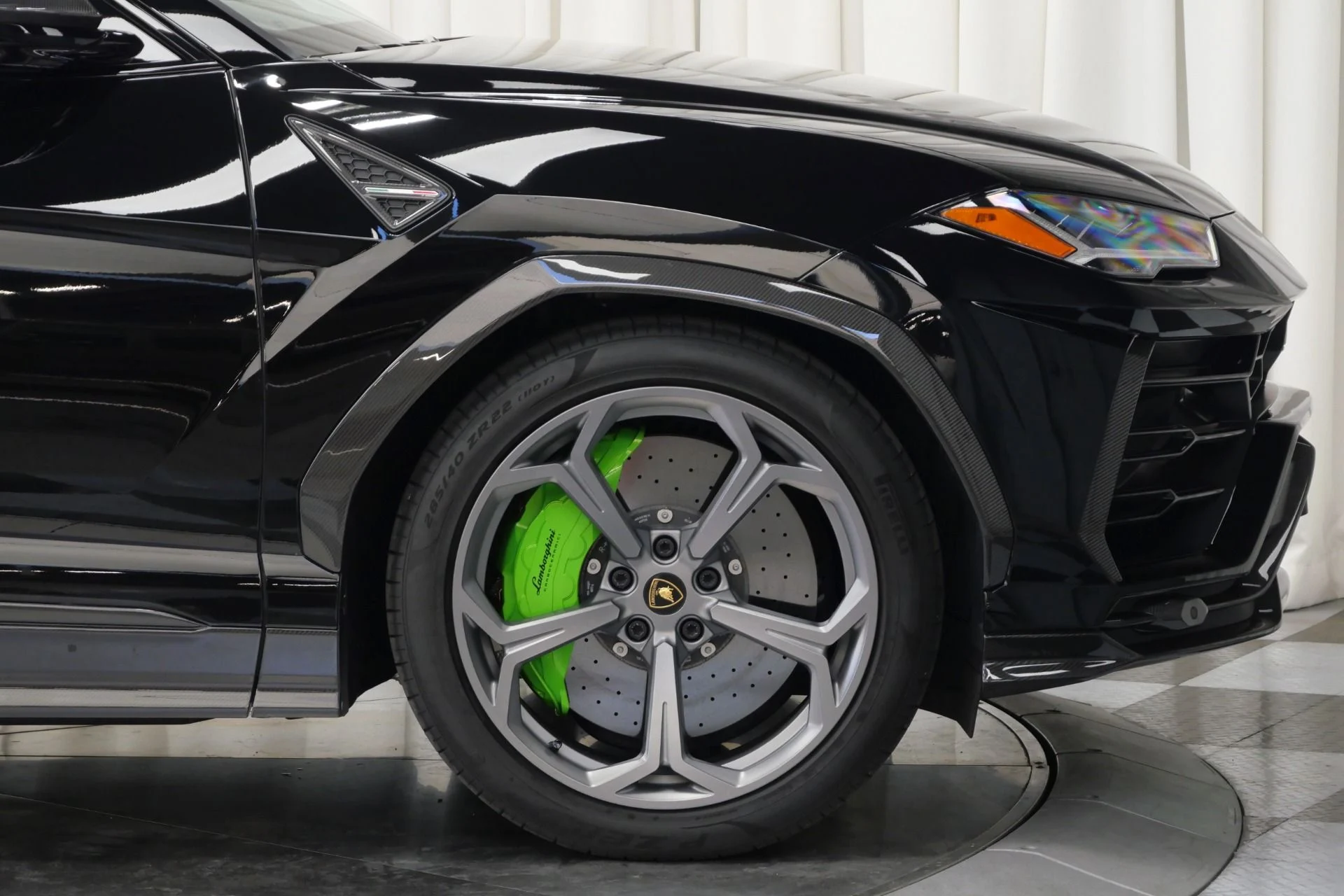 mph042_735549586_Used_2022_Lamborghini_Urus_1761576878_3176074e86
