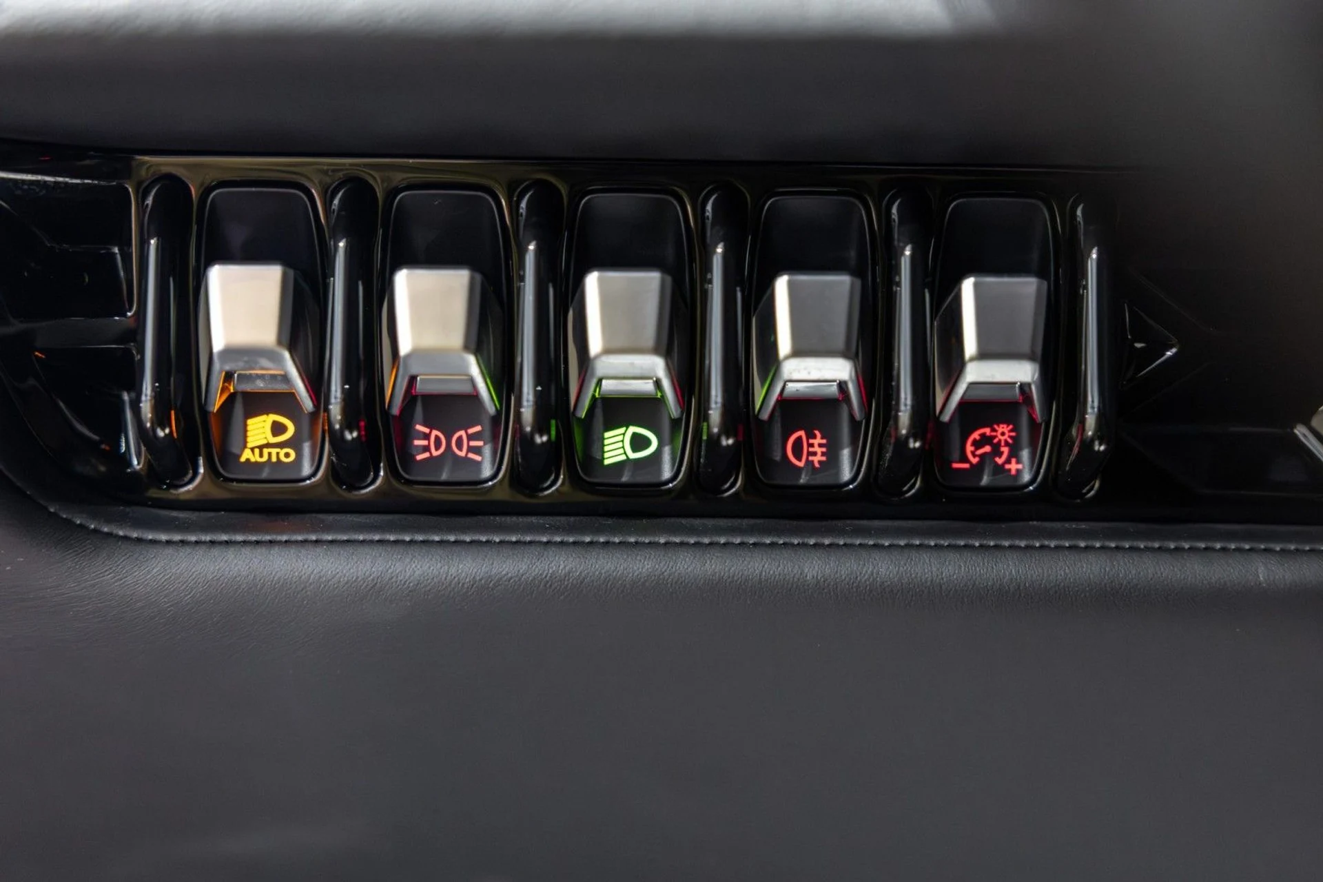 mph042_742629775_8_A_b8fdb9032d