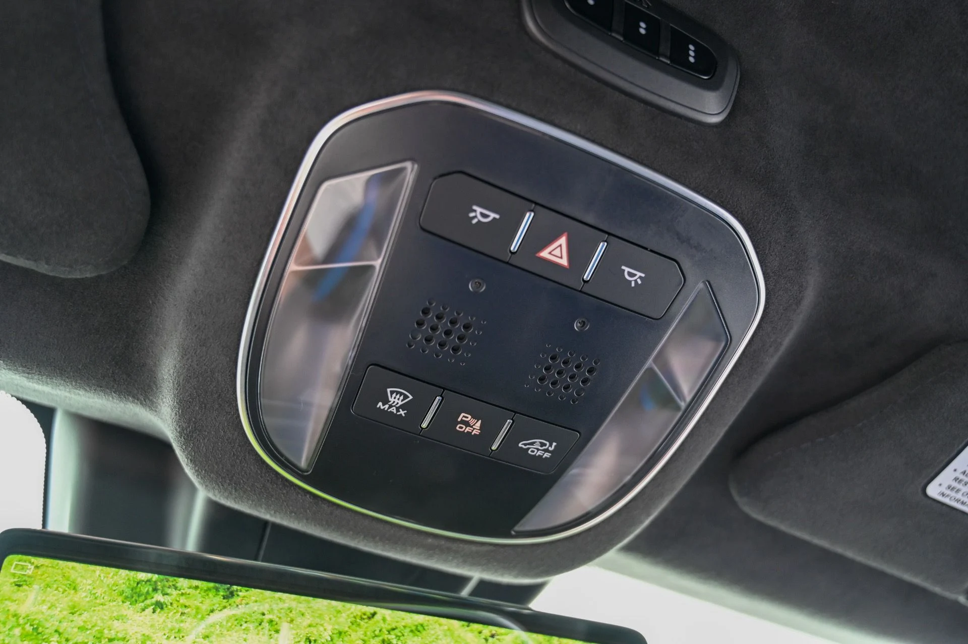 mph042_754422623_Used_2022_Maserati_MC_20_1715696665_7a5bbec218