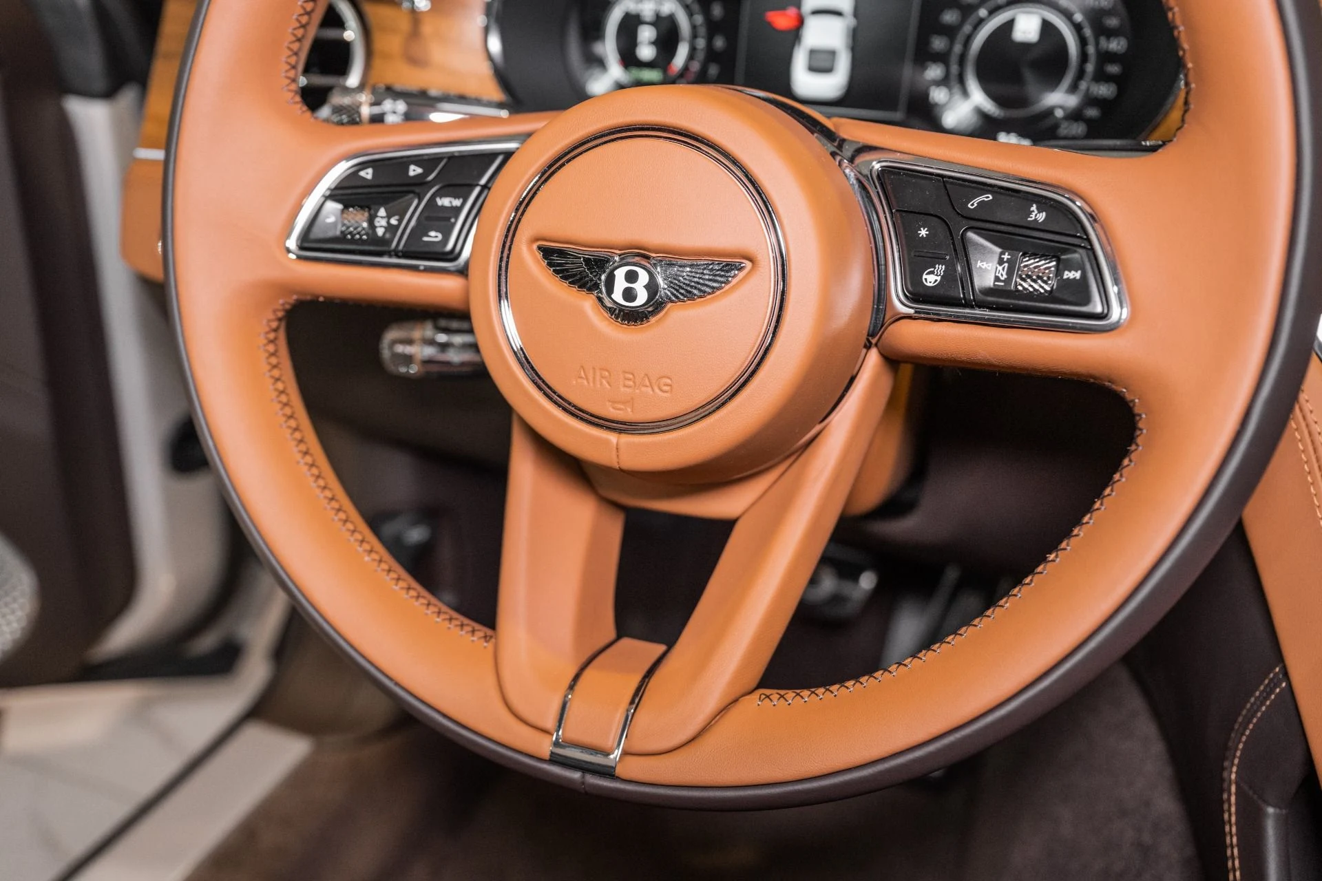 mph042_758984613_Used_2026_Bentley_CONTINENTAL_GT_AZURE_V8_1761679827_2dfa3b572f