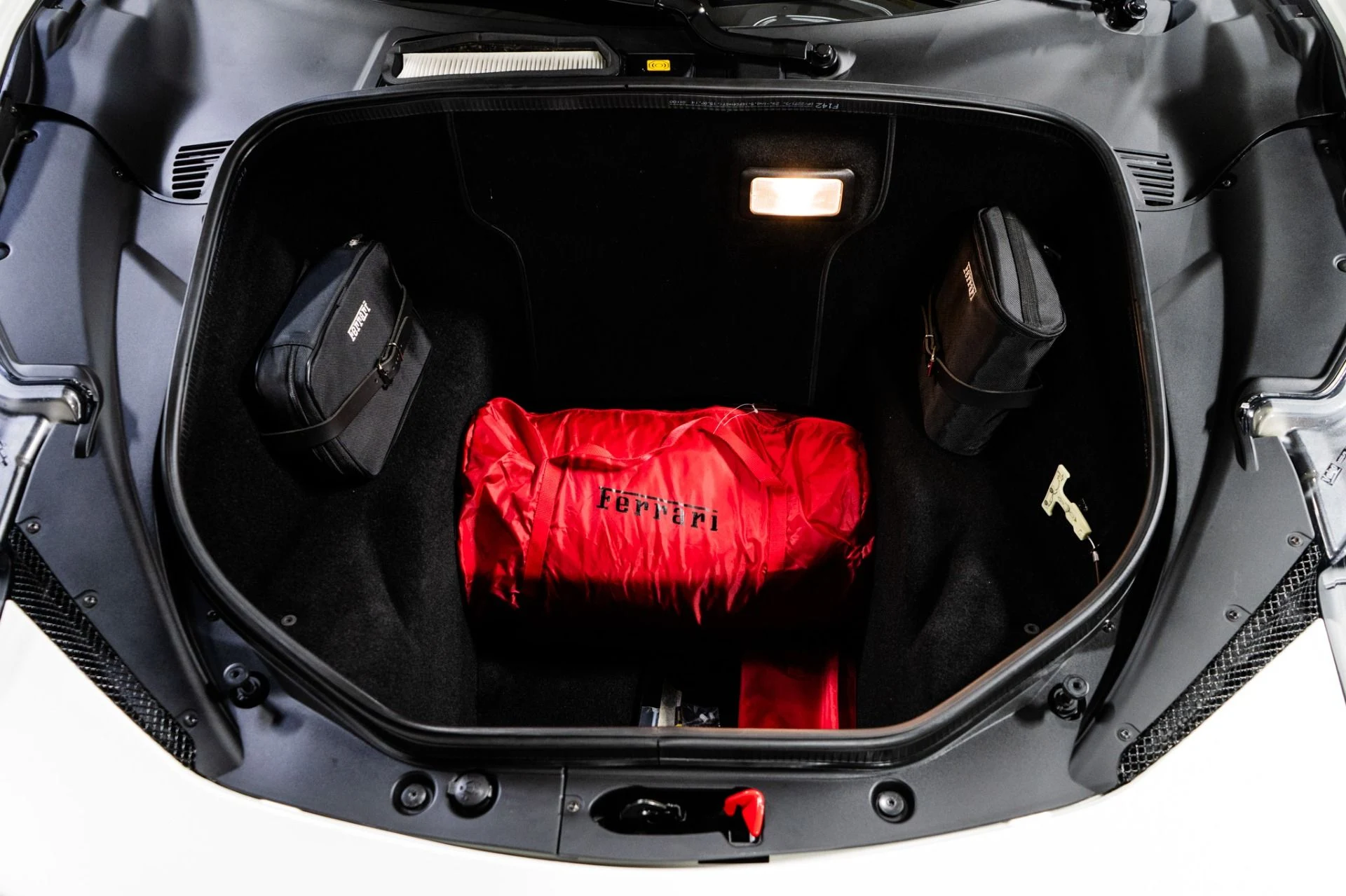 mph042_759190670_Used_2015_Ferrari_458_Italia_1757709675_0b9ac36b10