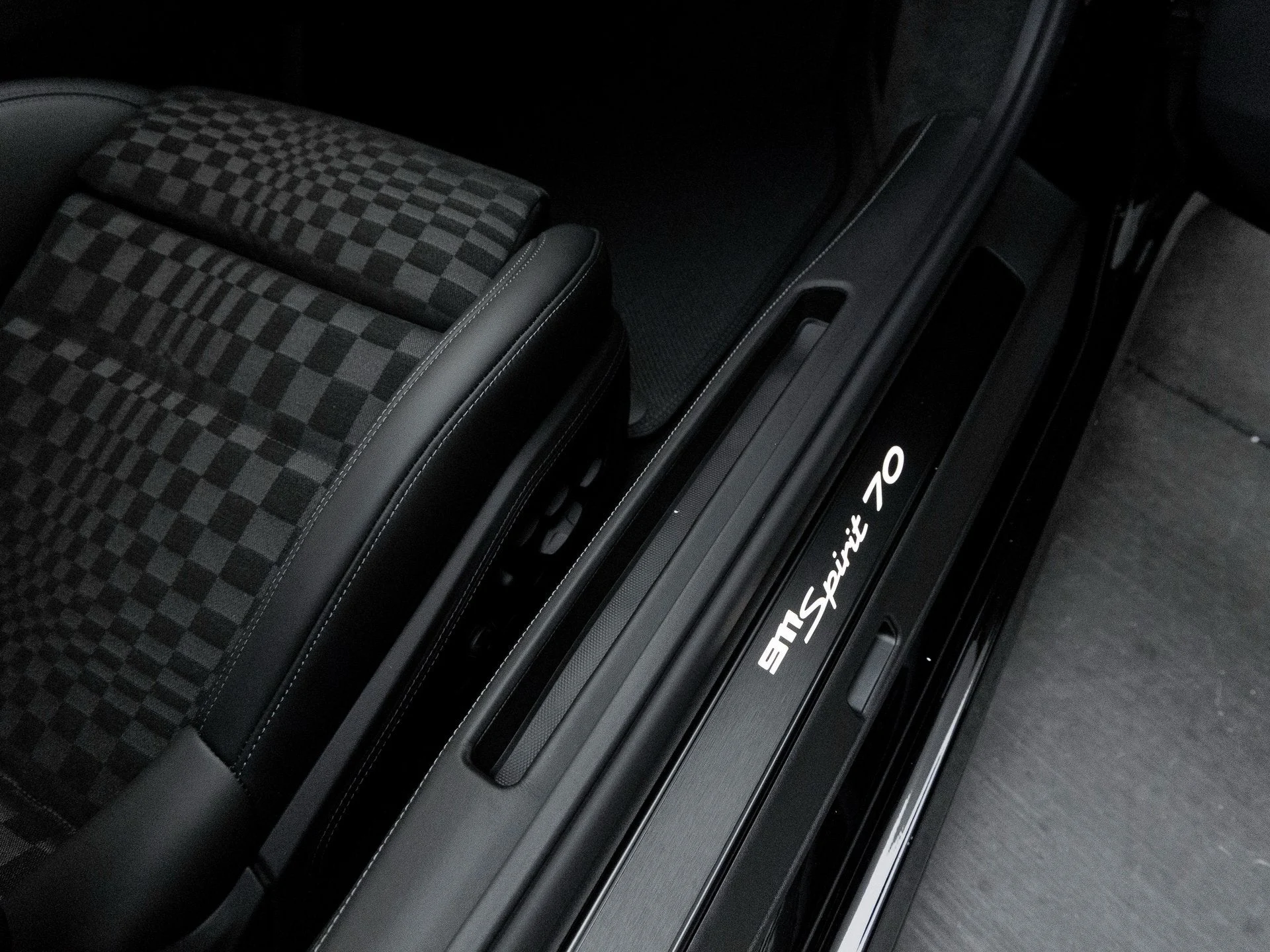 mph042_762351439_43_8ff47e2920