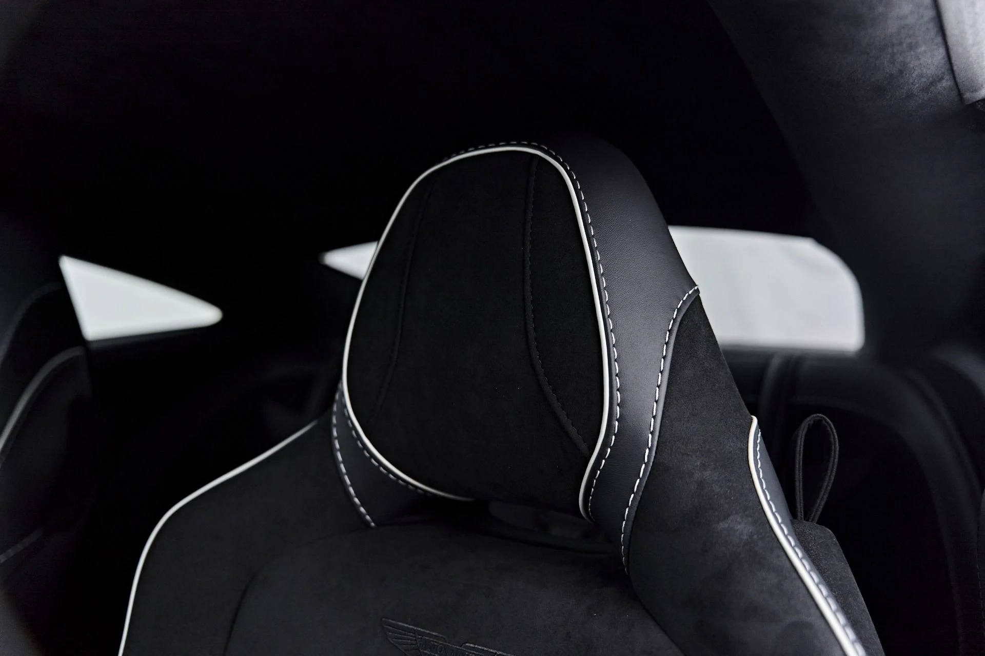 mph042_764982727_Used_2023_Aston_Martin_DBS_1790369898_cb528b9bea