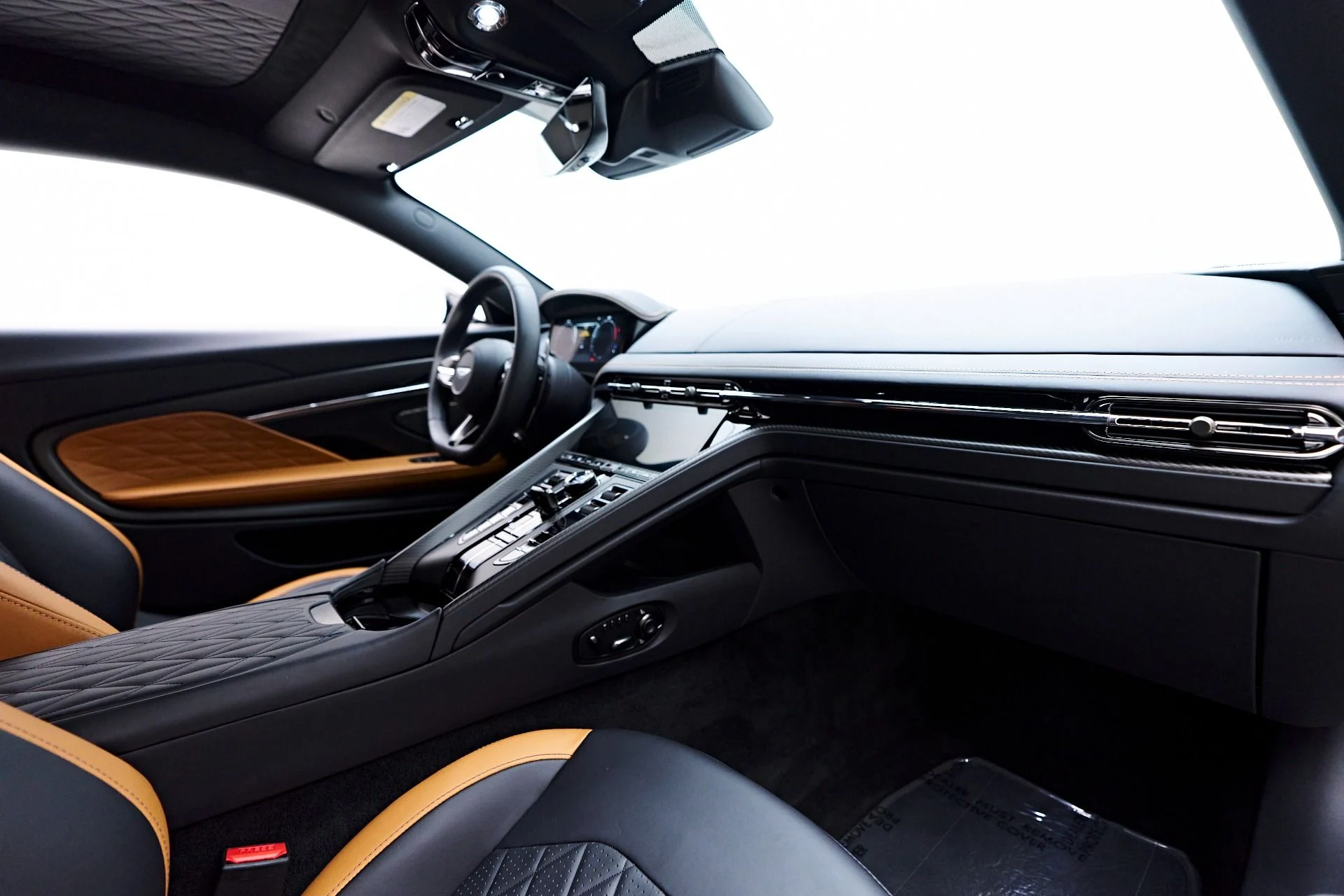mph042_770521398_Used_2024_Aston_Martin_DB_12_1752612779_a42ba6a613