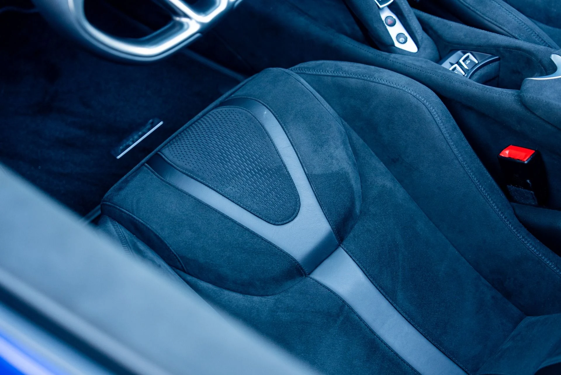 mph042_783931412_Used_2024_Mc_Laren_750_S_Spider_1764028871_cc64243073