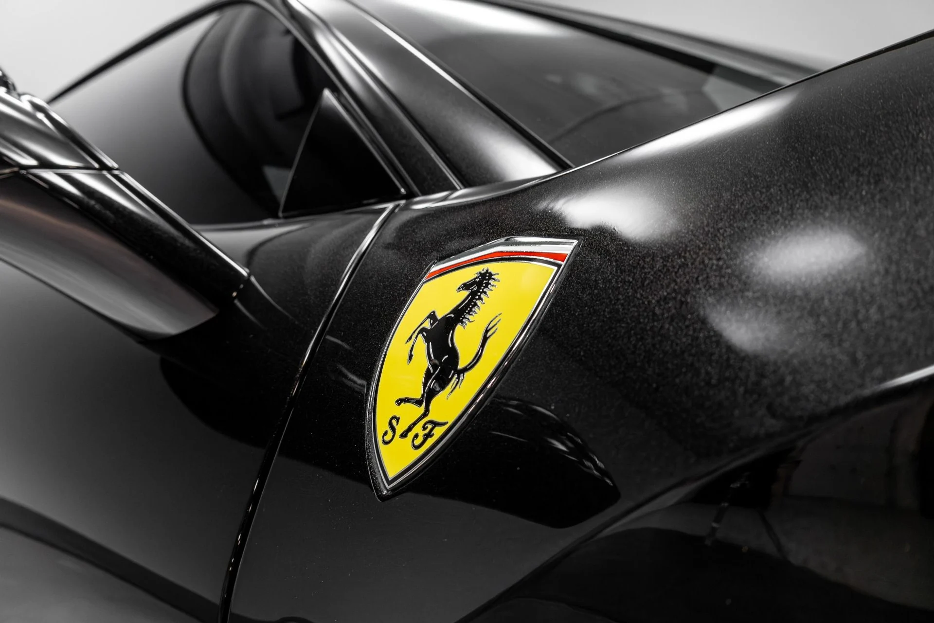 mph042_783948154_Used_2018_Ferrari_488_GTB_Base_1771040686_642f1d2c37