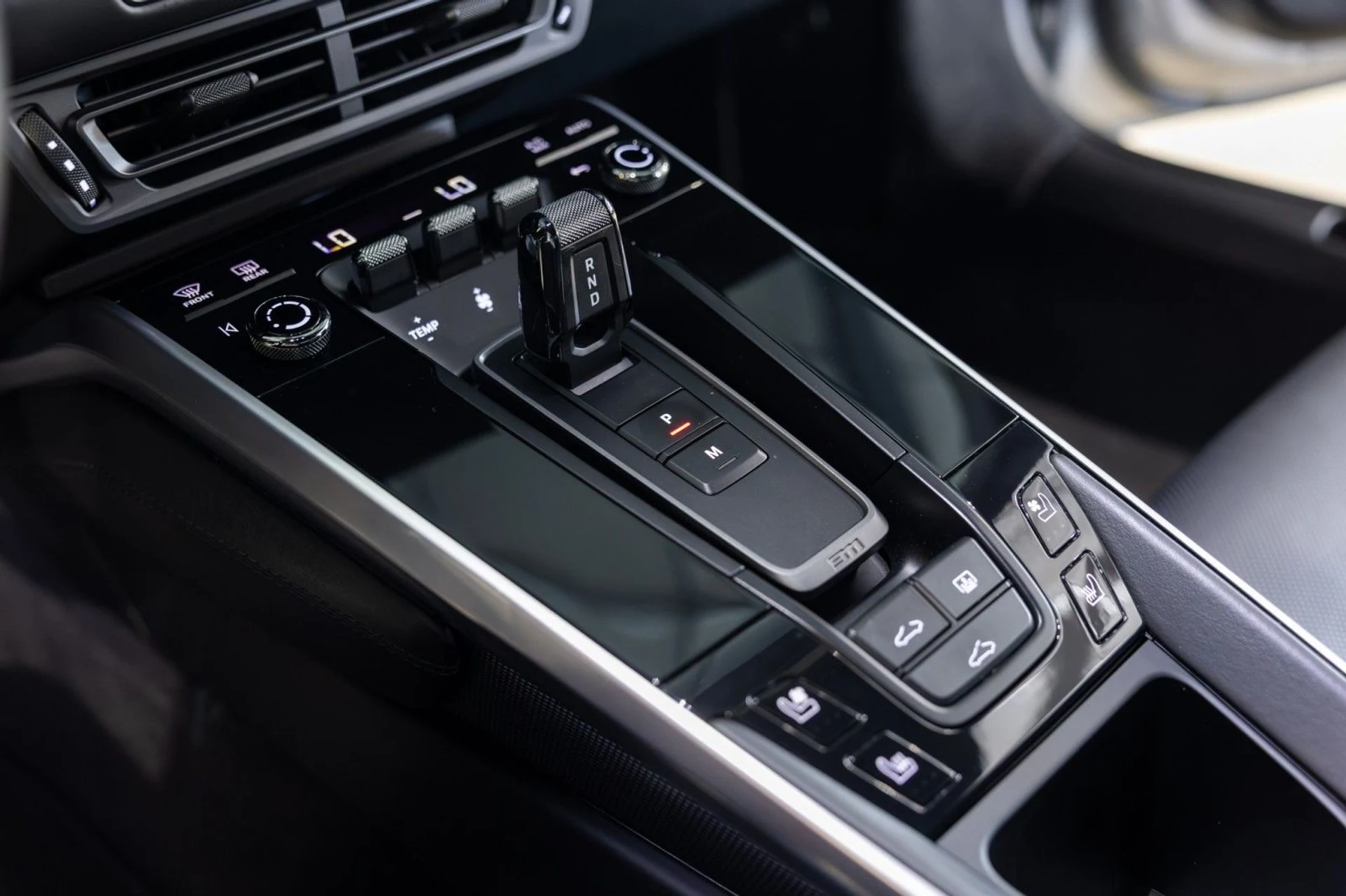 mph042_785423345_h_A_d475ab1ab7