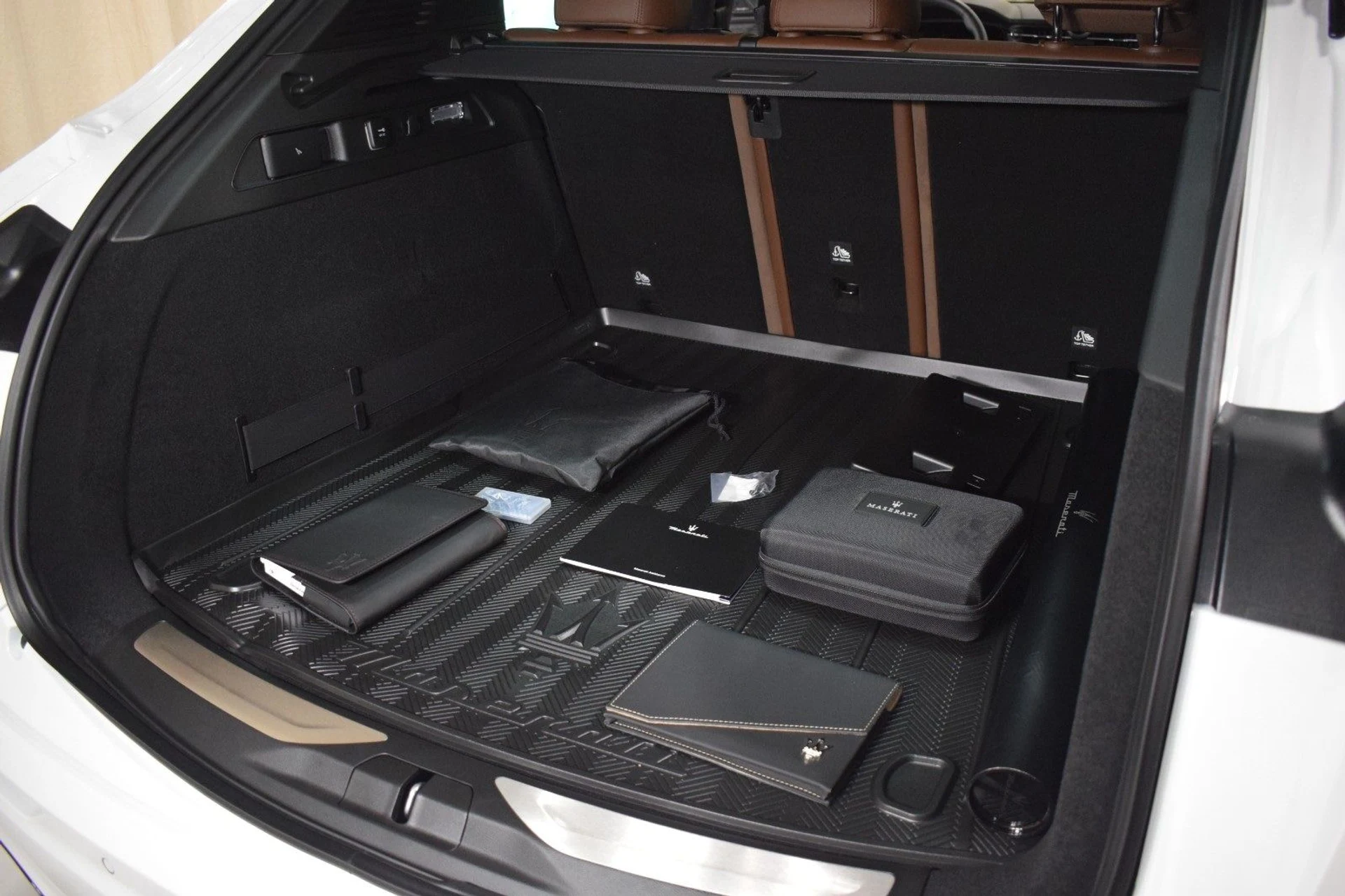 mph042_790079270_1b382c673e9cfa6d2909045cf00e8879x_d50a206c01