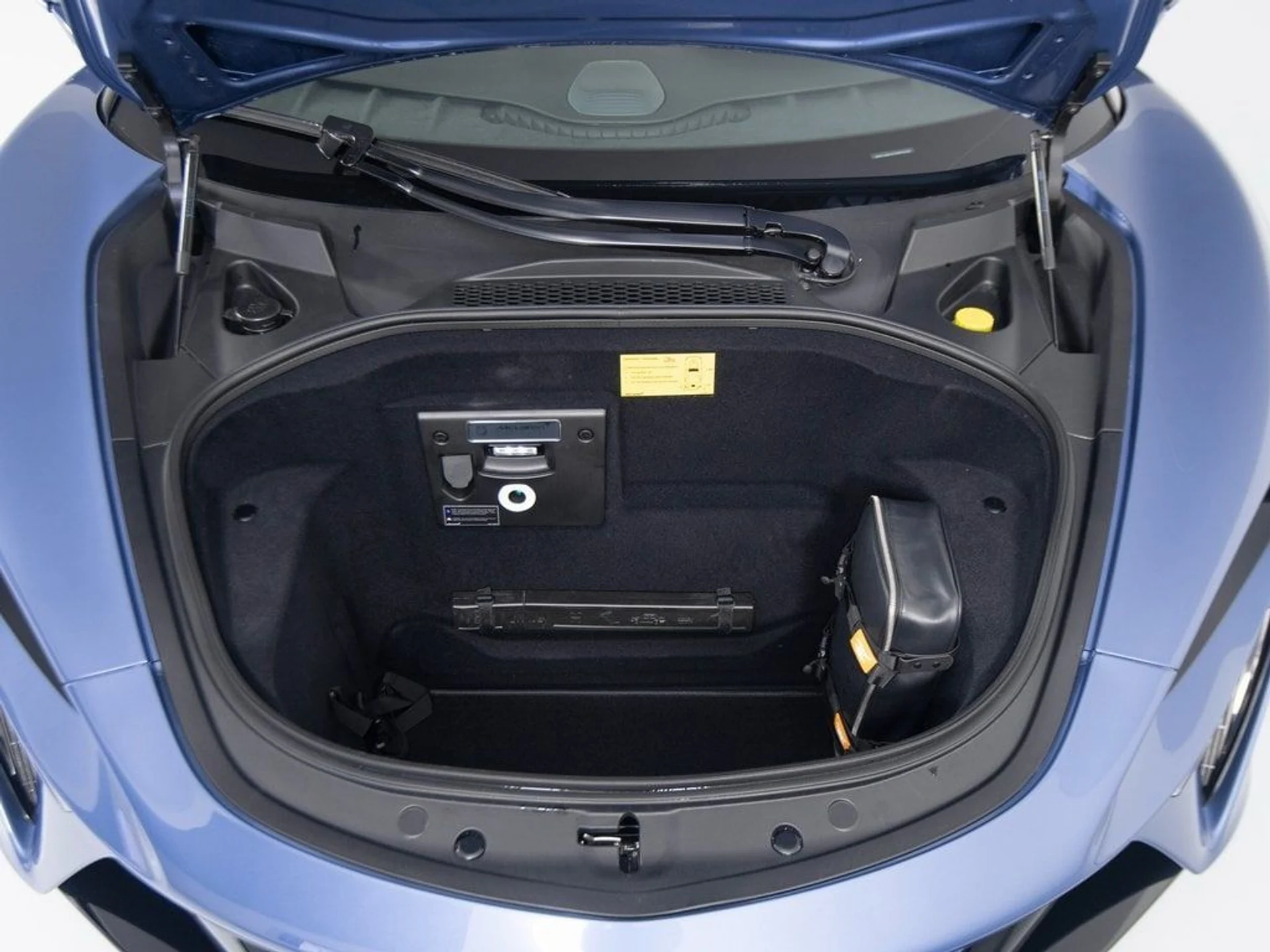 mph042_800240103_a7db25b2534a5d372ad3d69f20f74616x_320b63f772