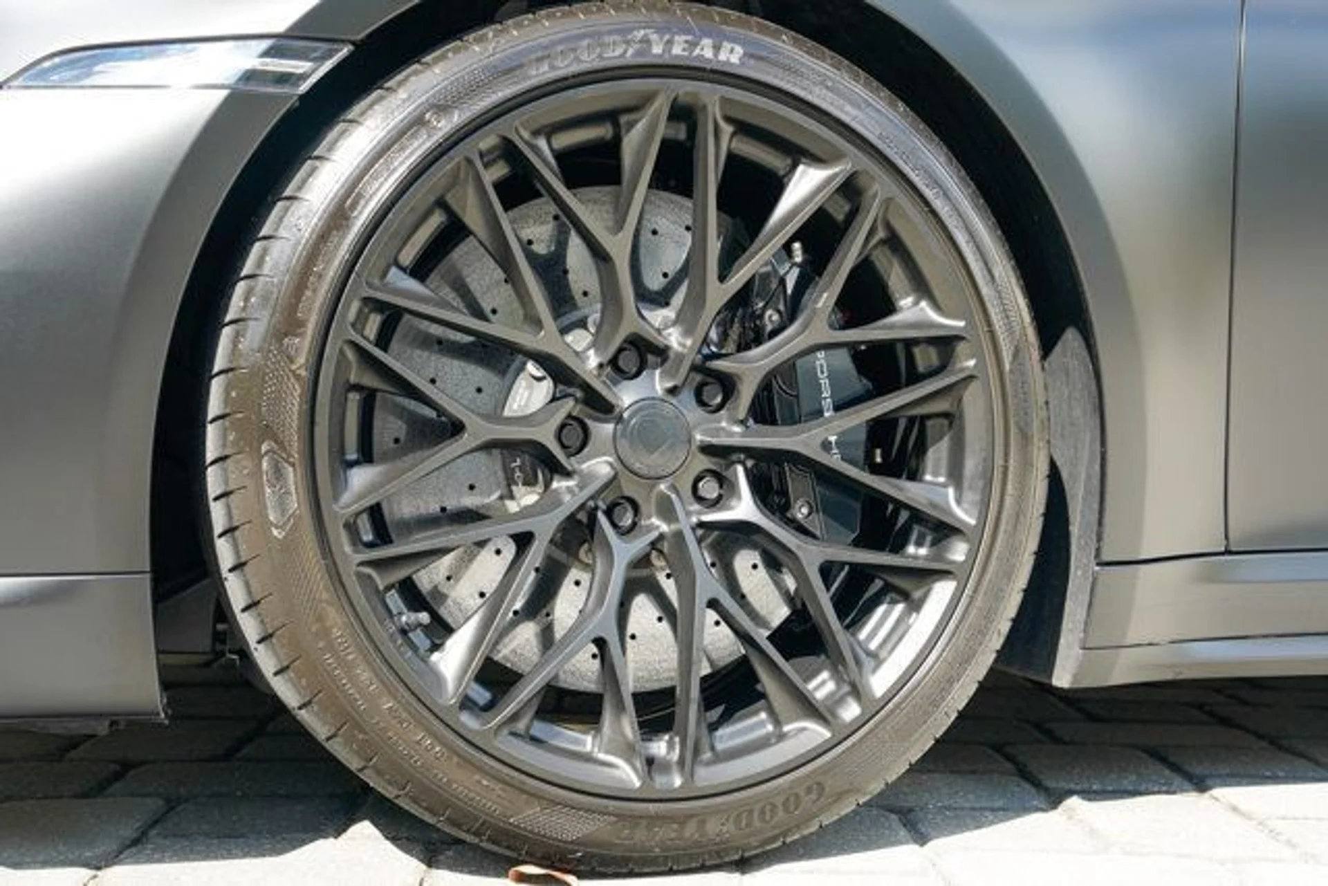 mph042_800864000_22975882_43_640_24798f8701