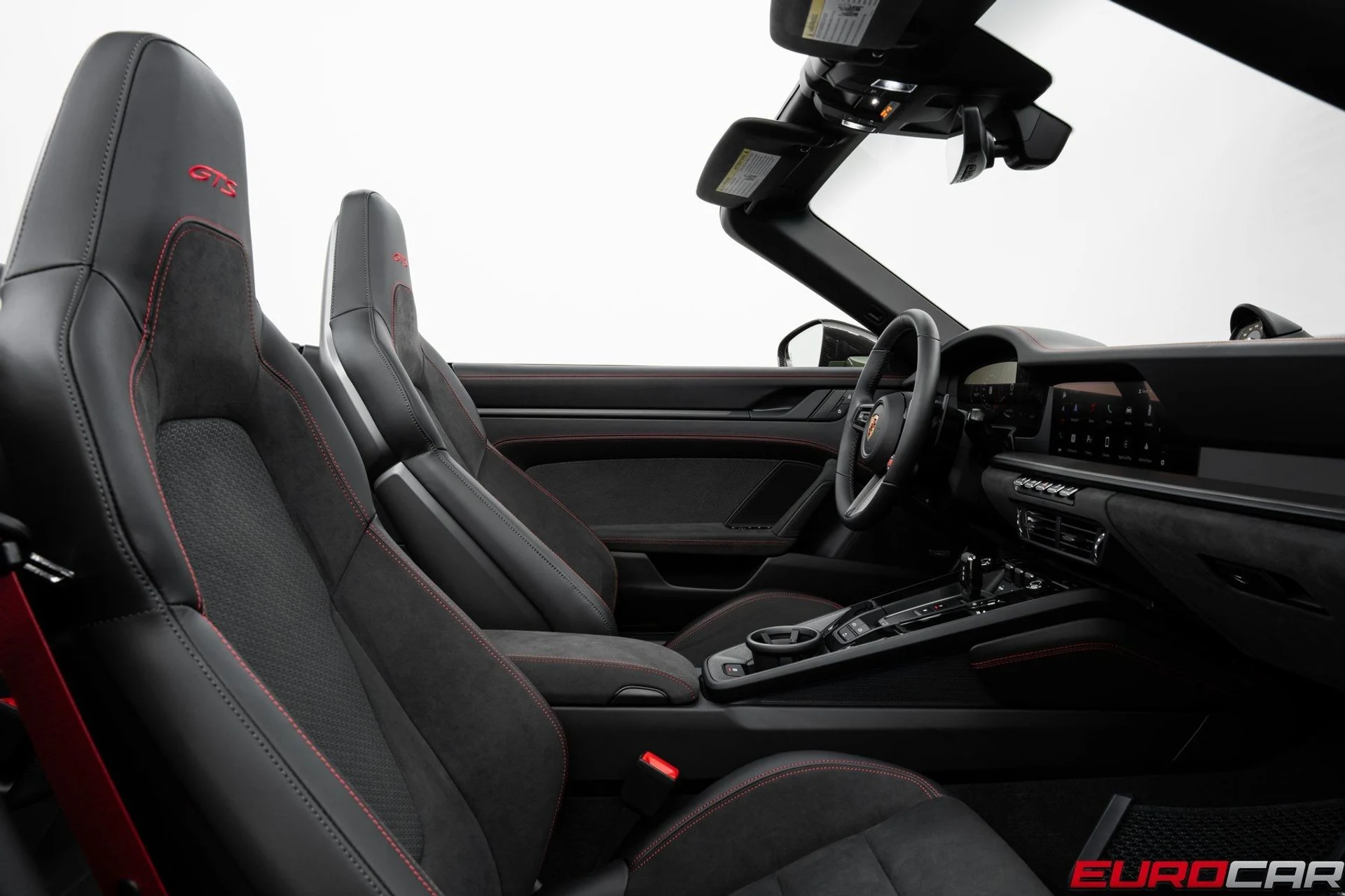 mph042_817064814_image_43_e55953d8cf