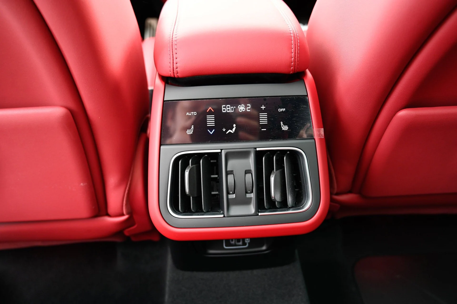 mph042_823826263_21645419c9fd4ebabe40f898cb8d8837_5f40d6c3c1