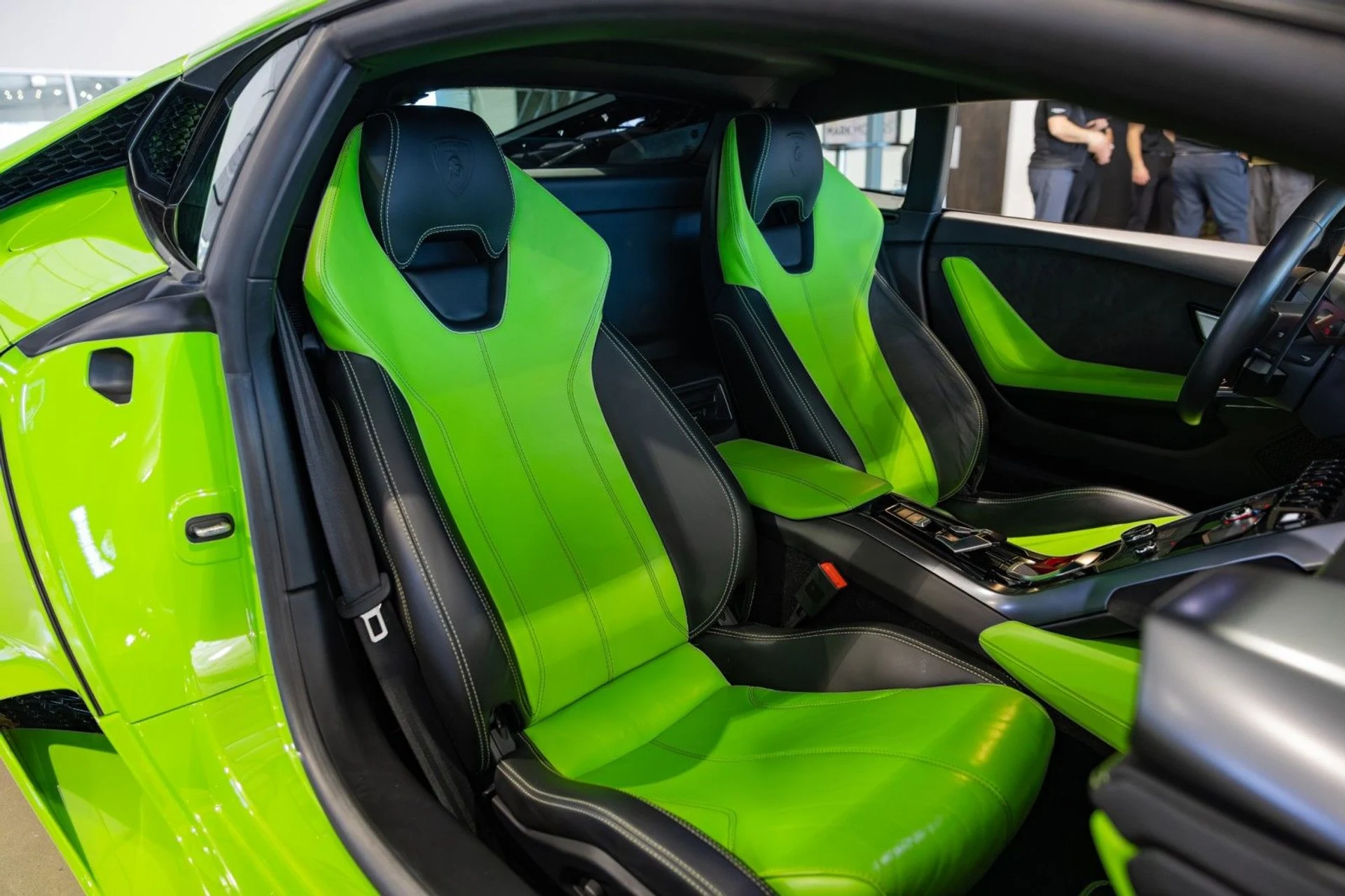 mph042_829834534_YQ_8f60186771