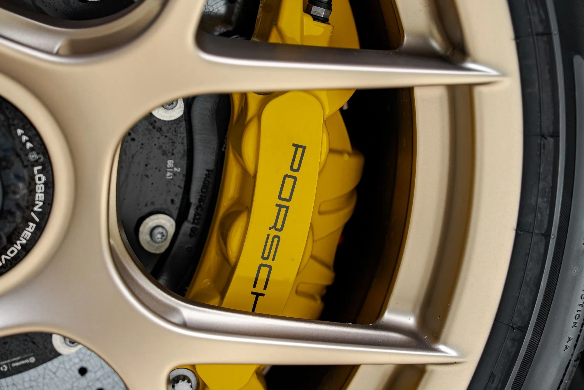 mph042_834479754_Used_2025_Porsche_911_GT_3_RS_1788469246_a5e1d82b32