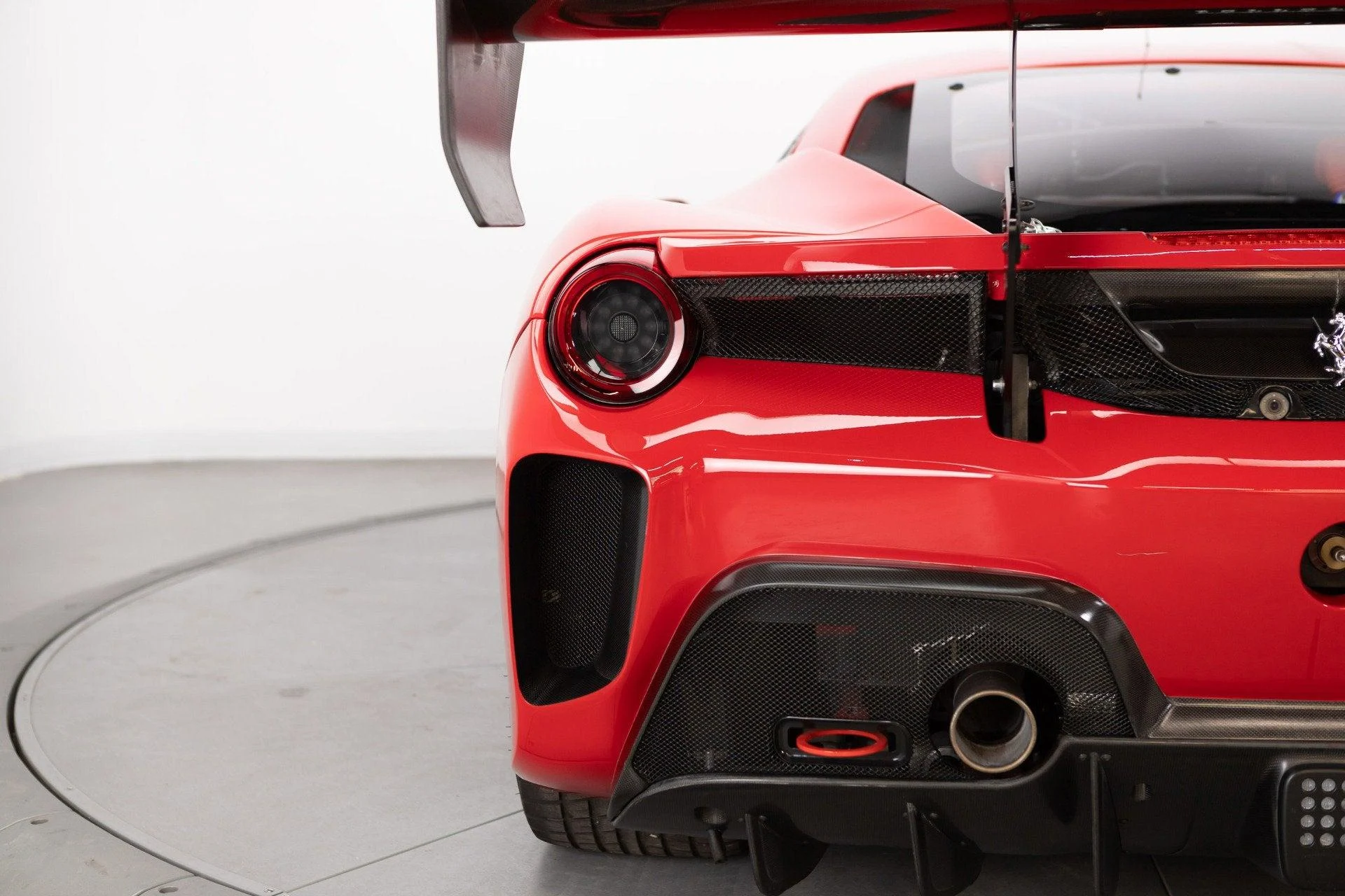 mph042_846413401_Used_2022_Ferrari_488_Challenge_EVO_1777367766_38006e800a