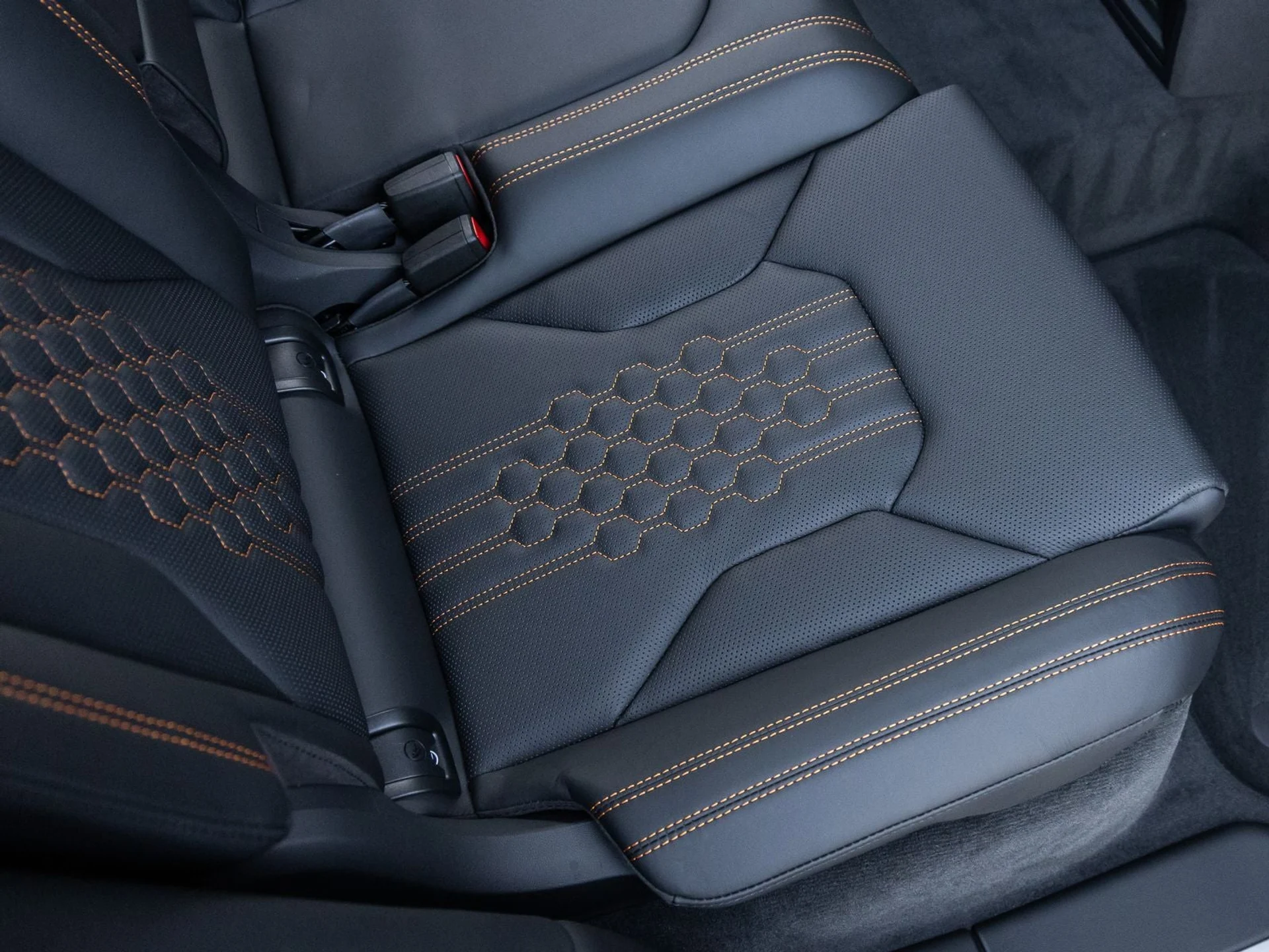 mph042_876114627_43_7a0d6c1856