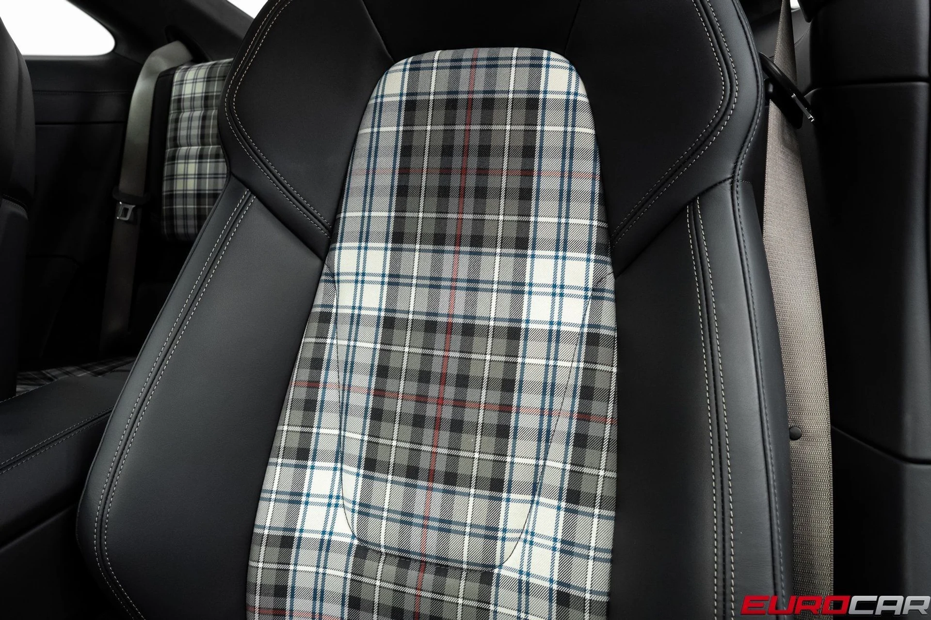 mph042_900177599_image_43_e2372f0eb0