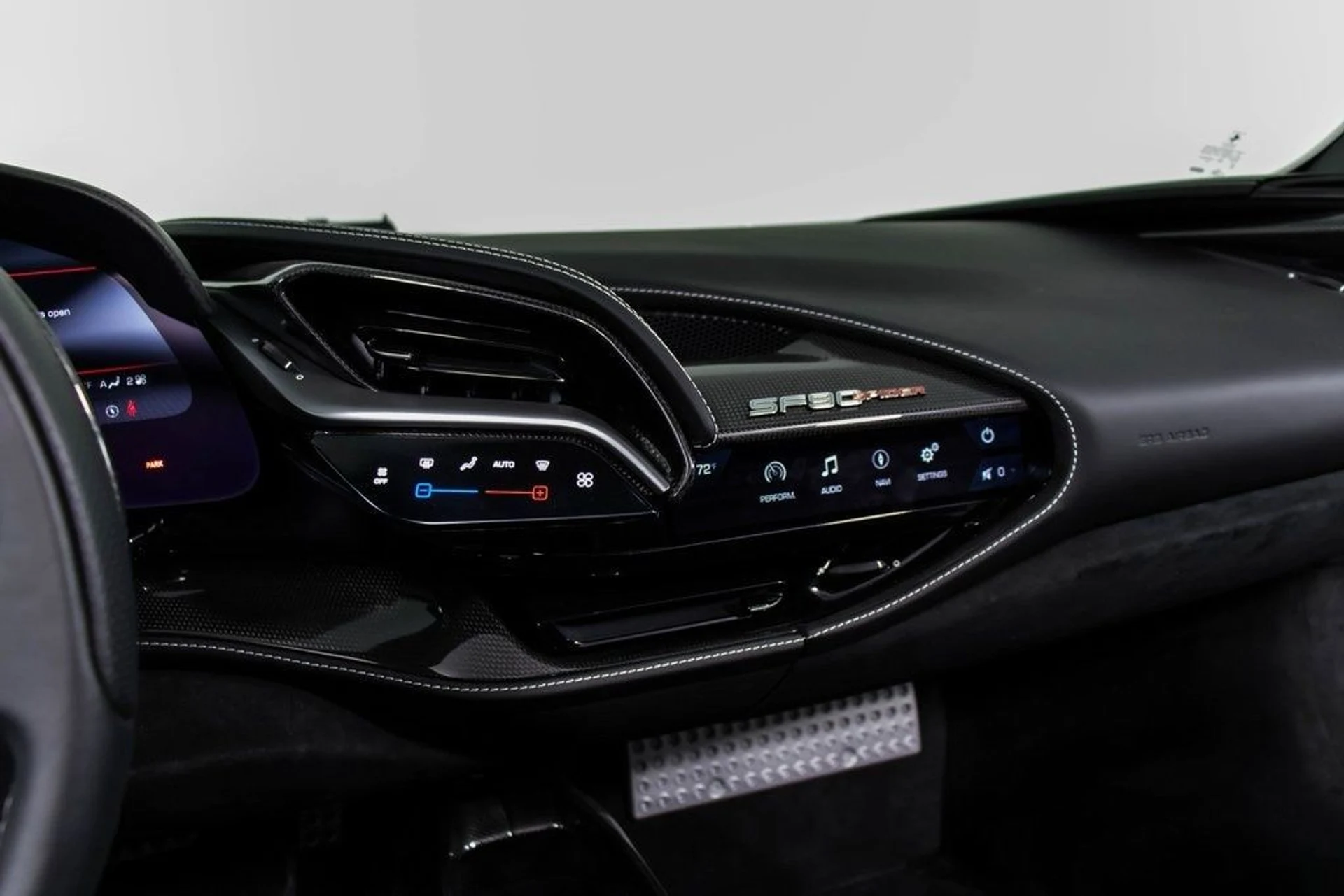 mph042_901097433_962705e2cf67f107938b5ef91f4a6108x_c1af355cde