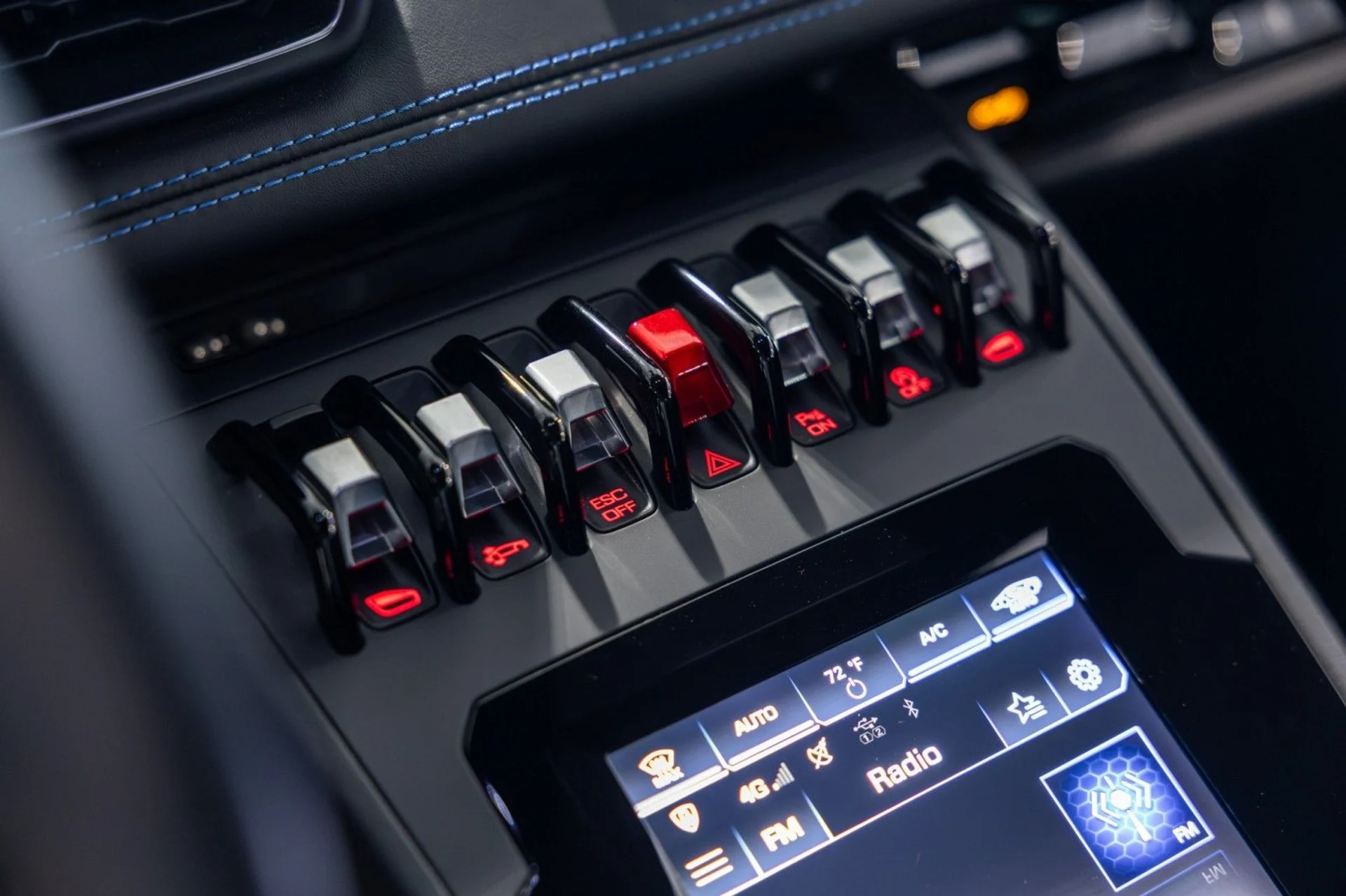 mph042_90614993_Zg_0bc7ae5487