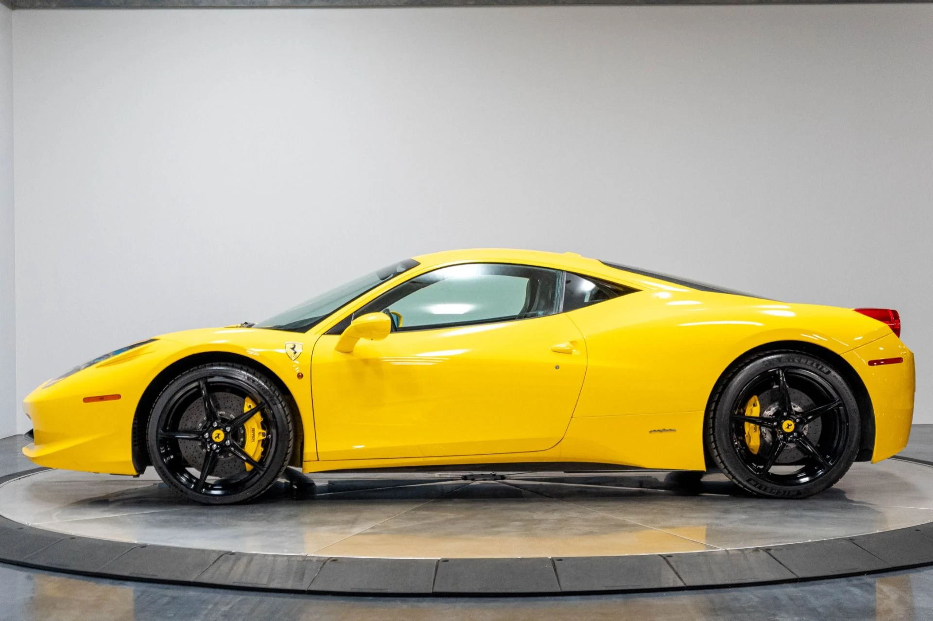 mph042_907749312_Used_2010_Ferrari_458_Italia_1783118386_4e586883db