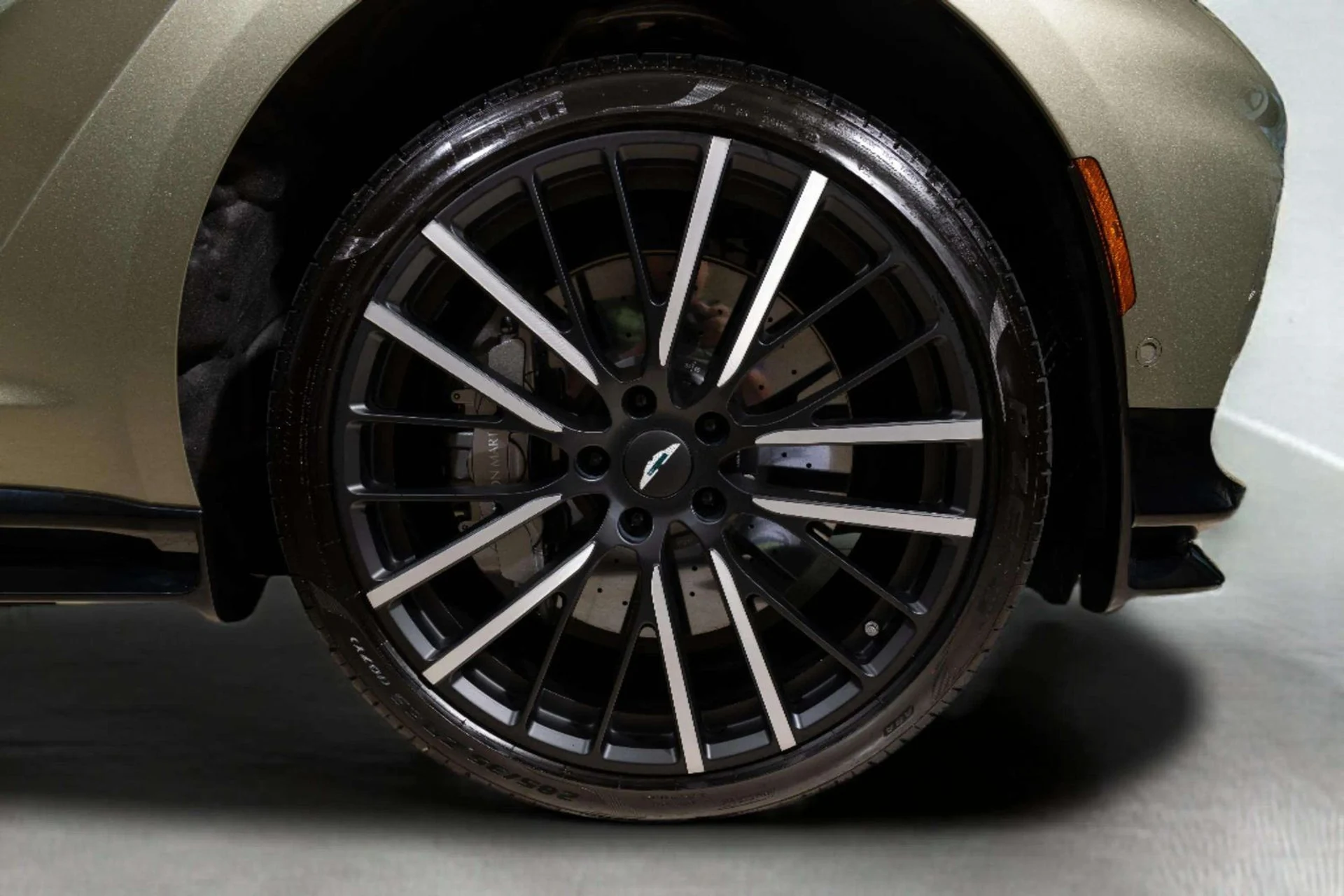 mph042_908648651_818ea514_0064_4d0c_838f_2d68b23d32fb_10812b675b